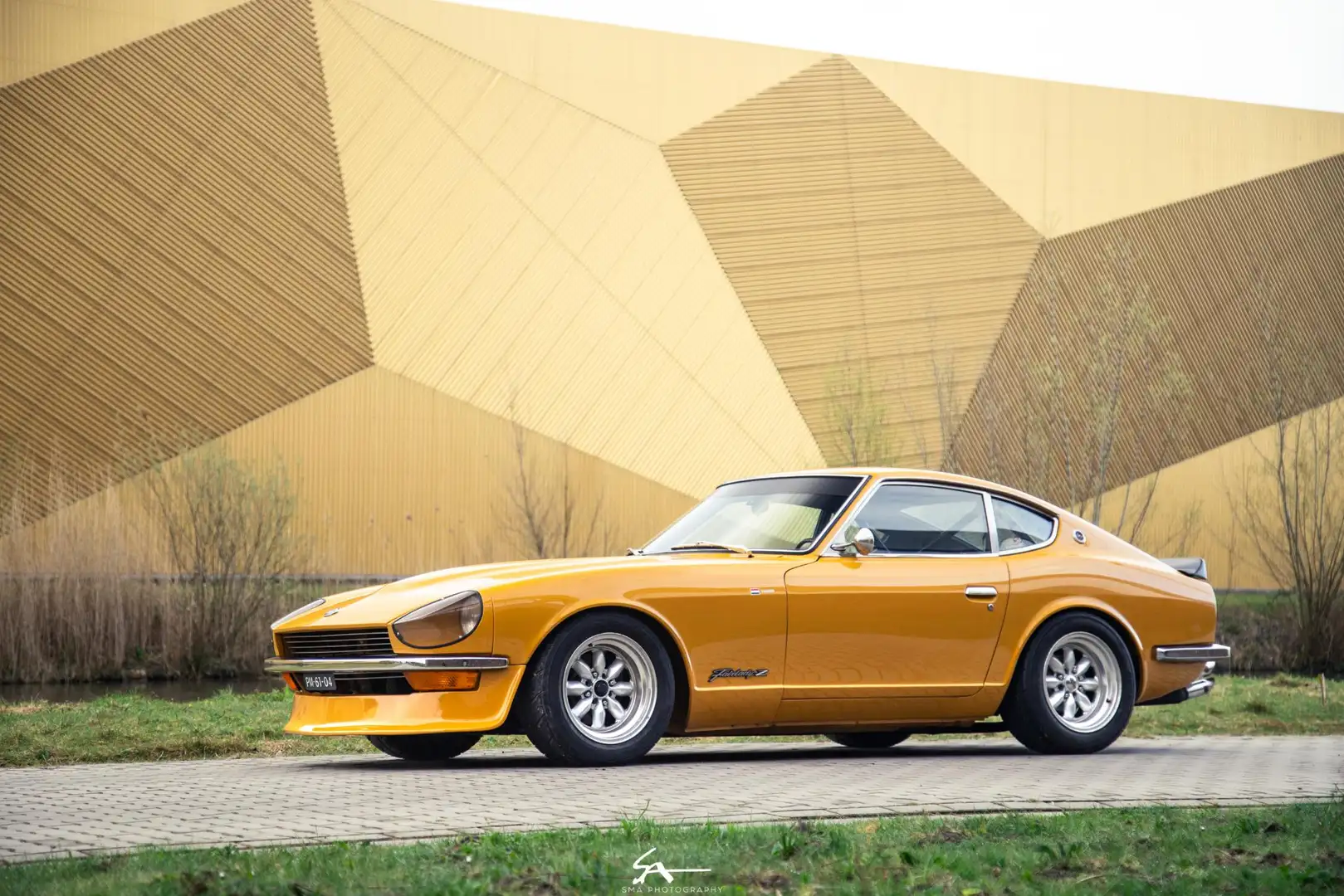 Oldtimer Datsun 240 Z Fairlady - Restomod Amarillo - 1