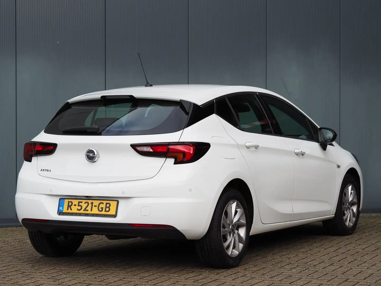 Opel Astra | BUSINESS ELEGANCE | AUTOMAAT | 1.4 TURBO | 145 P Wit - 2