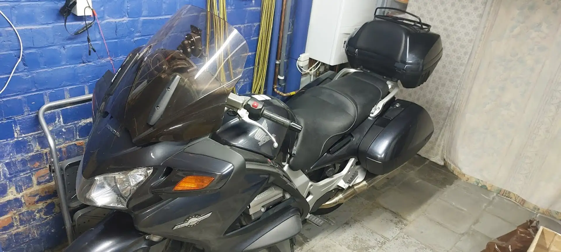 Honda Pan European Gris - 1