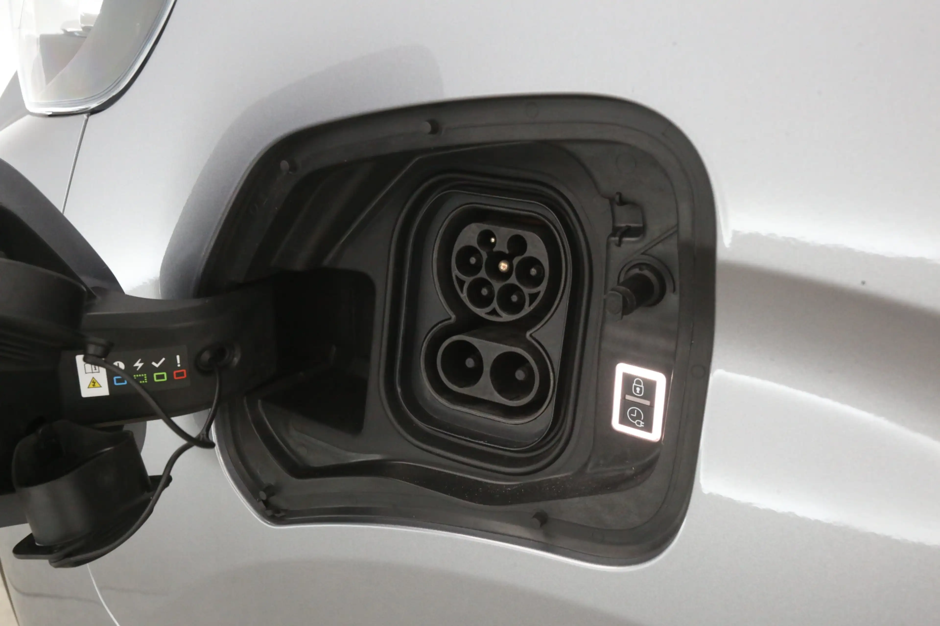Peugeot e-Expert Long Premium 75 kWh L3H1 | Snelladen | SOH 98% | D — photo 9
