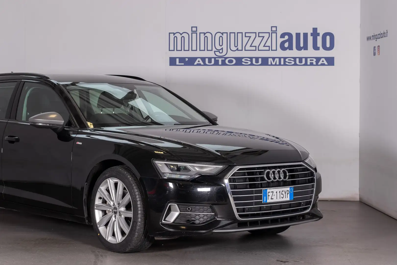 Audi A6 Avant 40 2.0 tdi Business Sport s-tronic 204CV Nero - 2