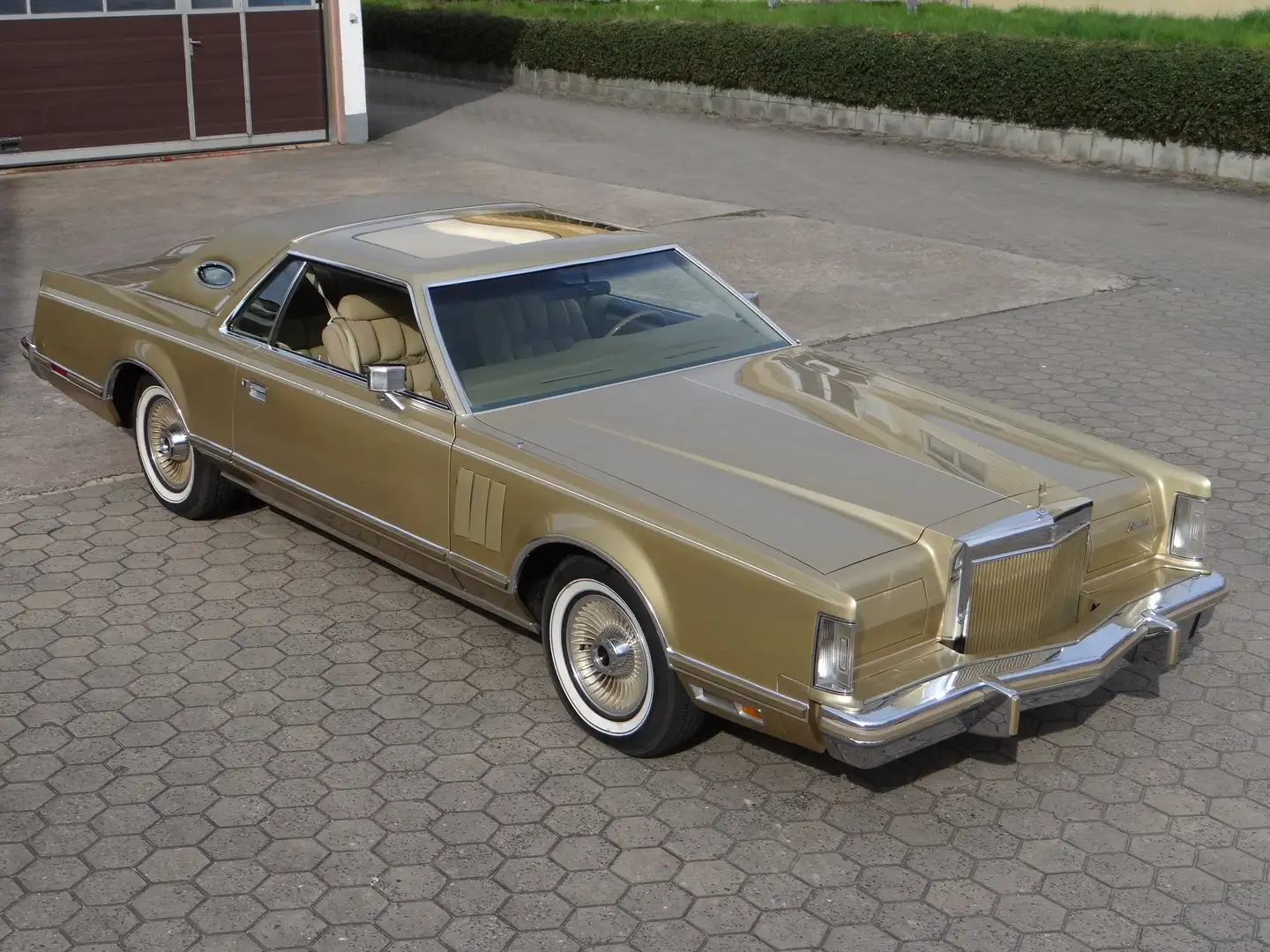 Lincoln Mark V ~ Diamond-Jubilee Gold-Edition ~ Originalzustand Goud - 1