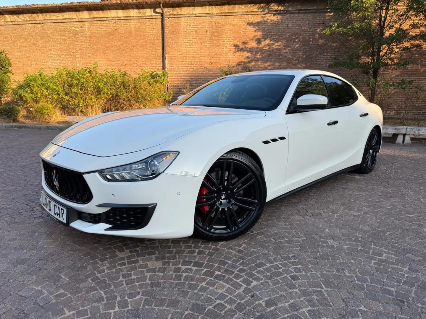 Maserati Ghibli 3.0 V6 350cv Gransport Blanc - 1