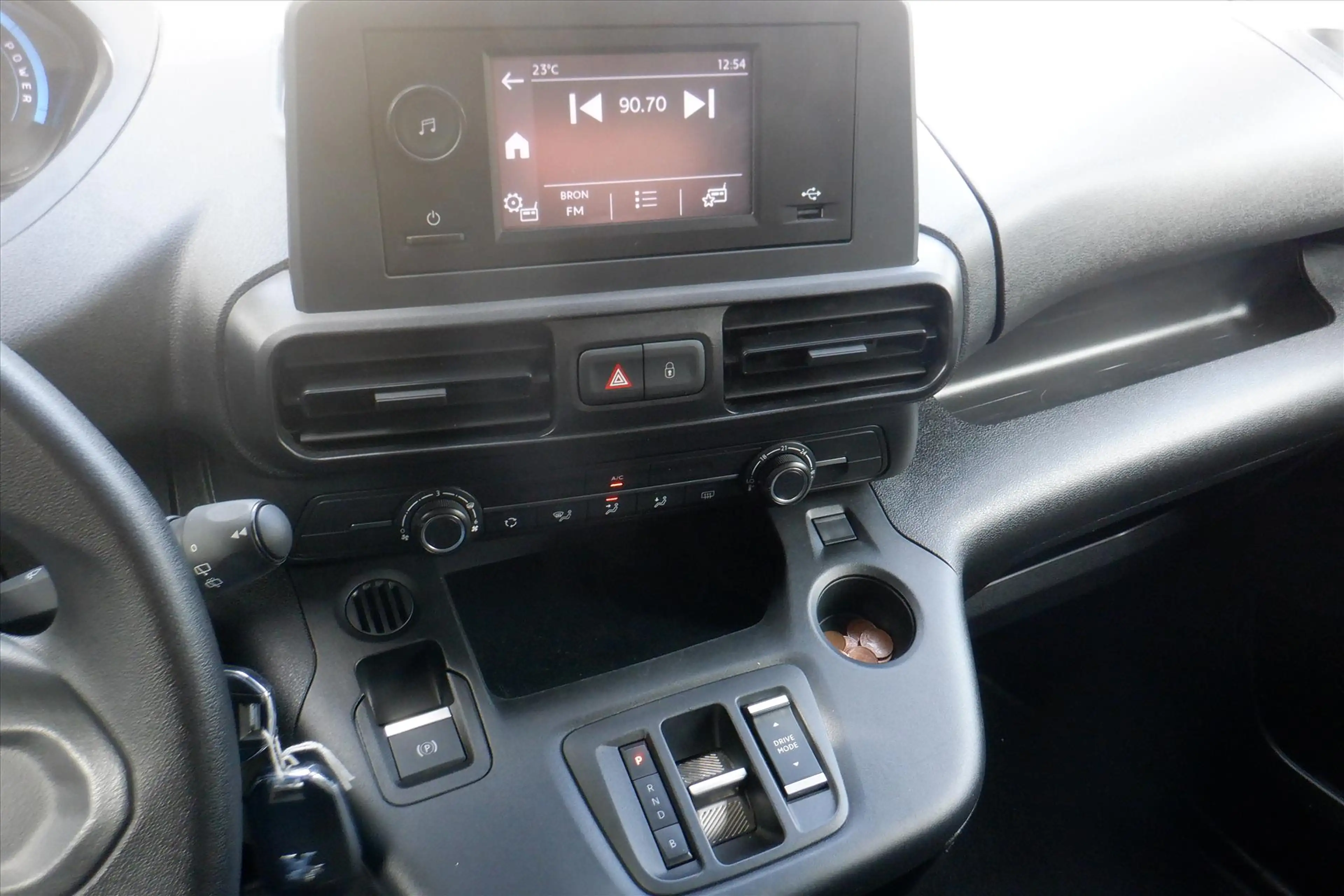 Peugeot e-Rifter 50kWh 136pk Active Pack - CRUISE CONTROL -BOVAG — photo 9
