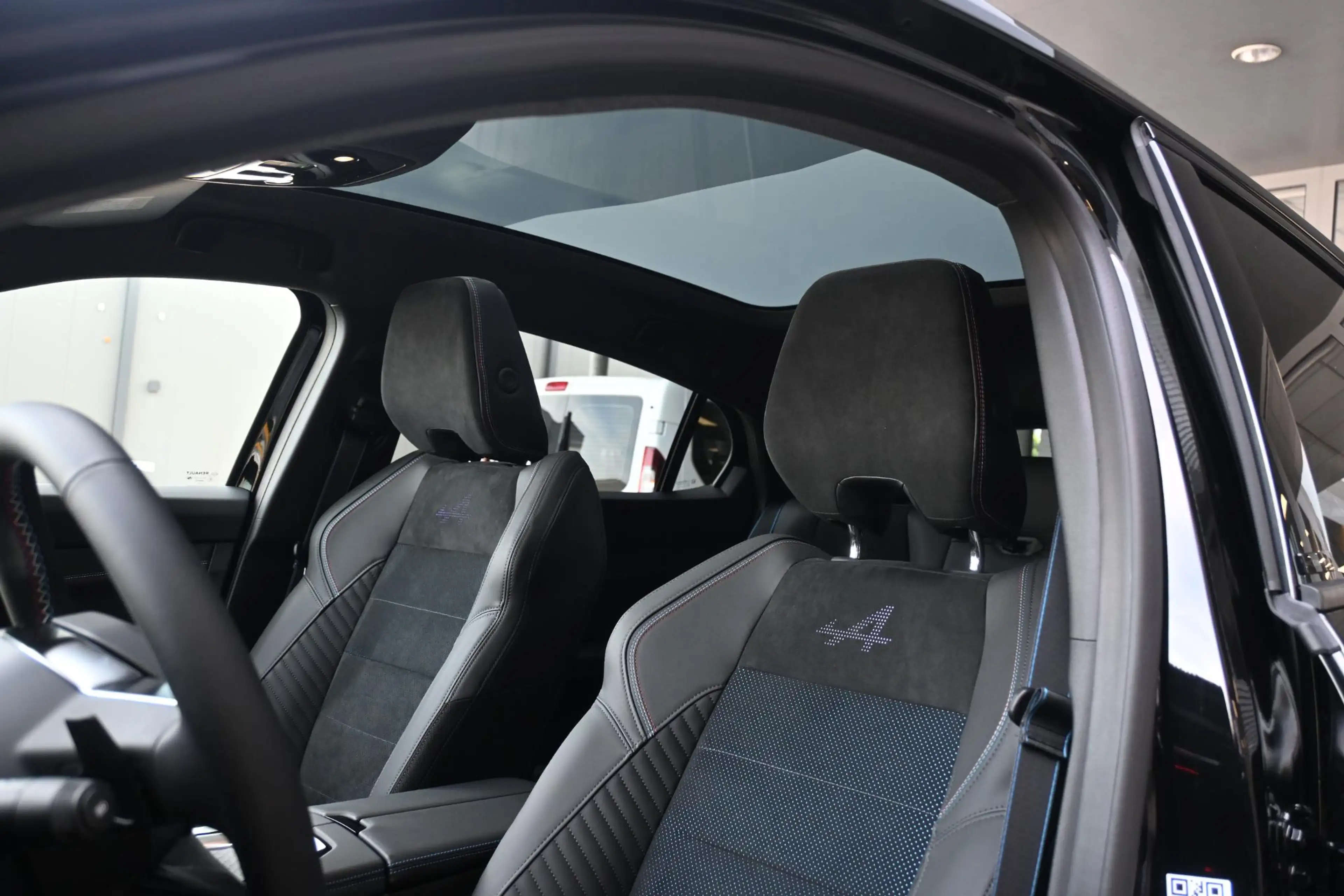 Renault Rafale E-Tech 4x4 plug-in hybrid 300 PK esprit Alpine | S — photo 6
