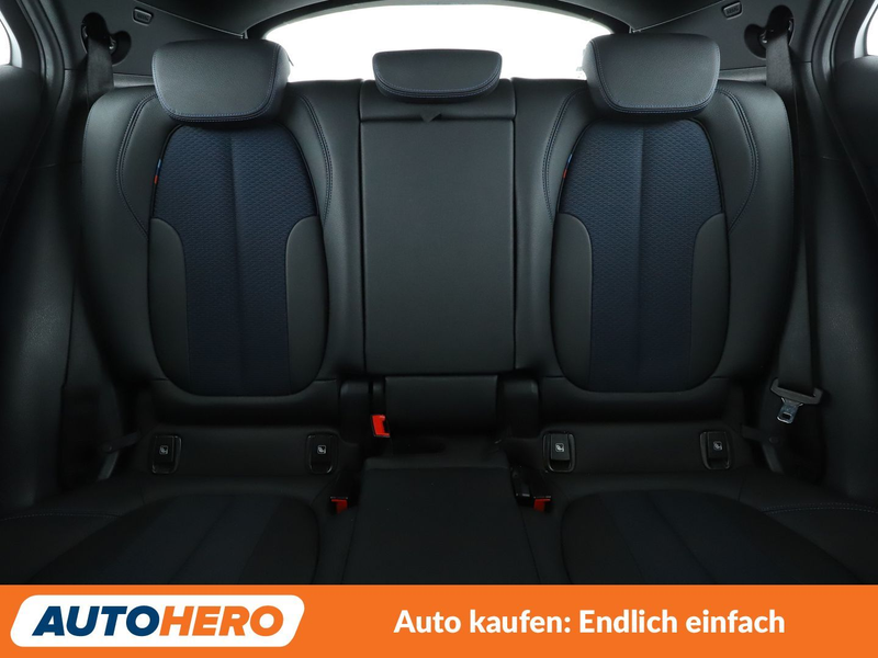BMW X2 sDrive 20i M Sport Aut.*NAVI*PDC*TEMPO* — photo 15
