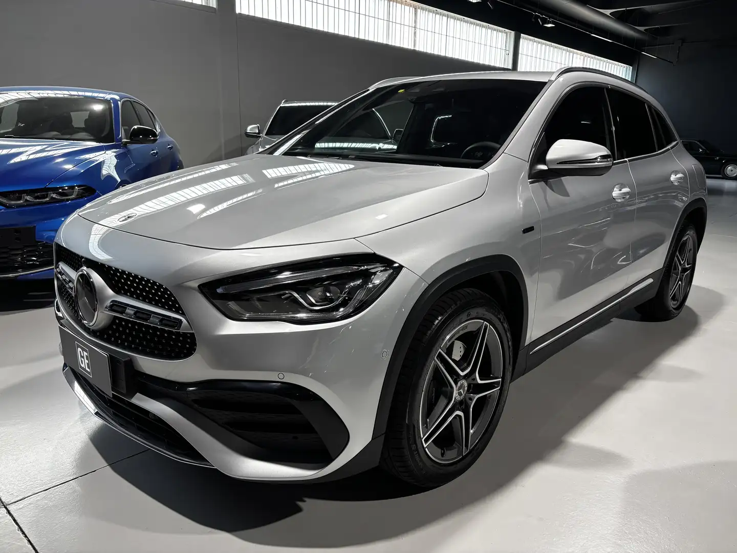 Mercedes-Benz GLA 250 GLA-H247 2020 e phev (eq-power) Premium auto Argento - 1