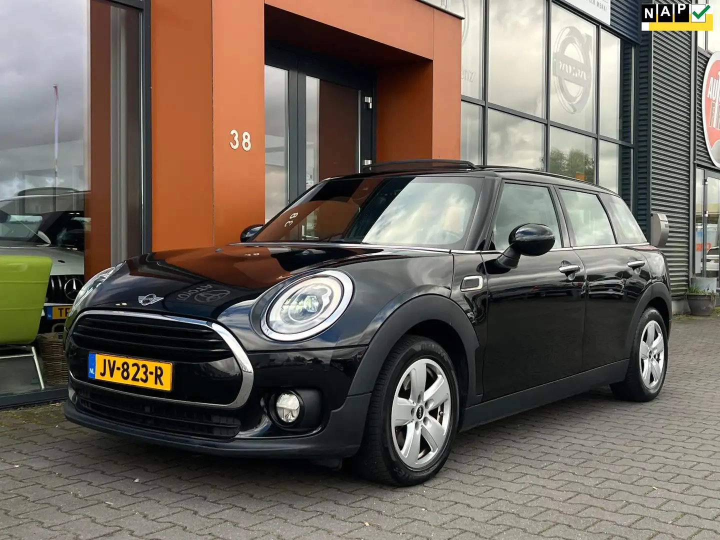 MINI Cooper Clubman Mini 1.5 |LED|Navi|Panoramadak|Cruise|BT Schwarz - 1