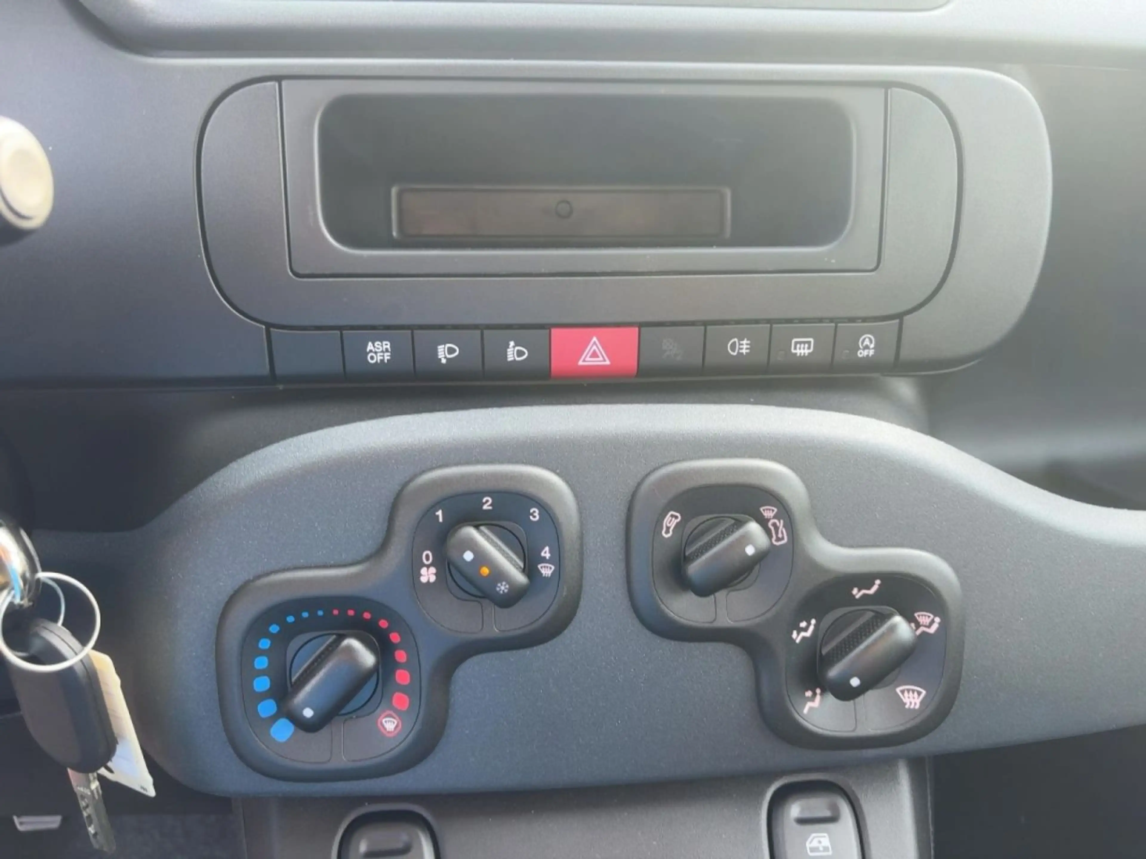Fiat Pandina Pop 1.0 Hybrid — photo 13