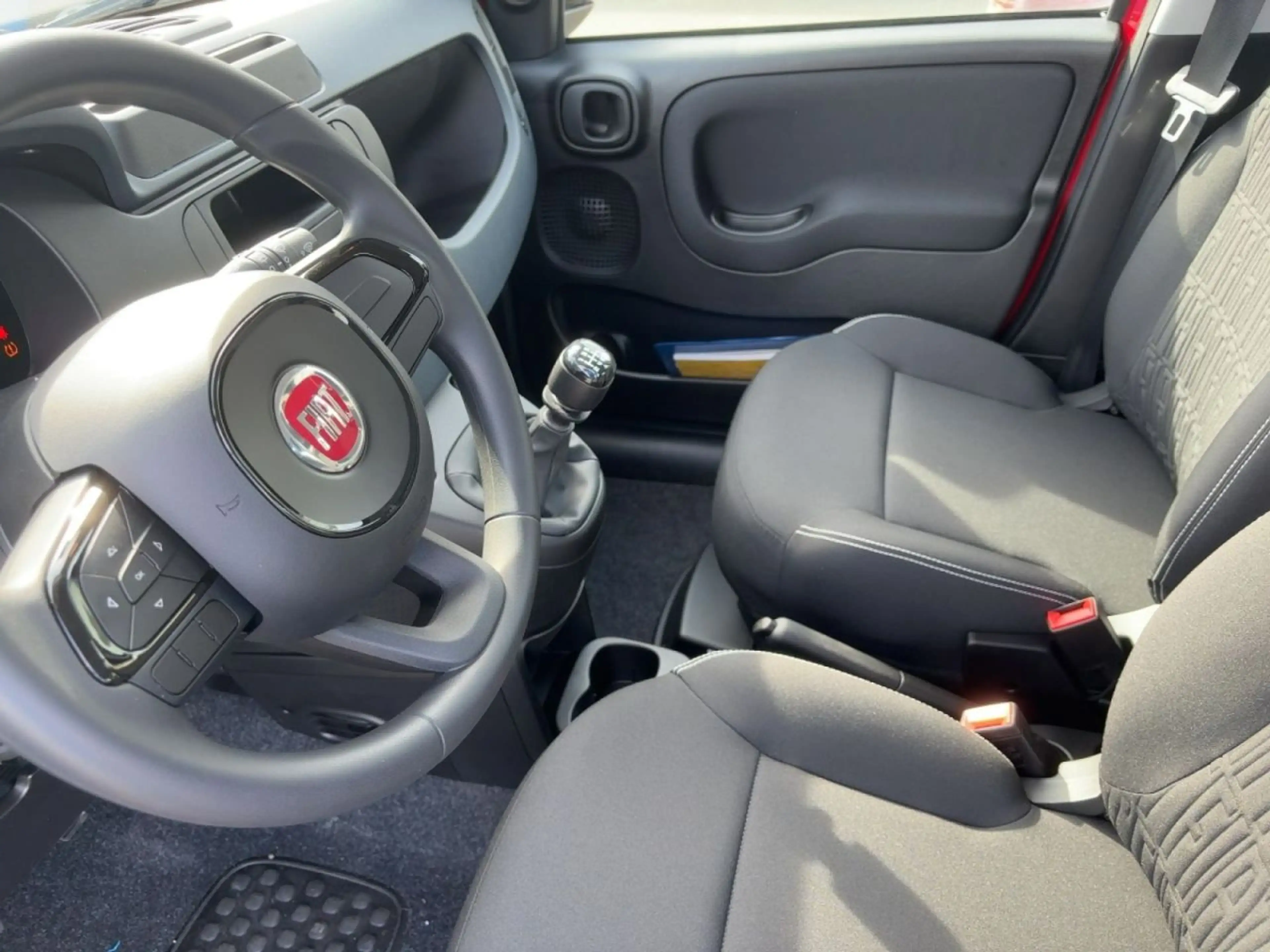 Fiat Pandina Pop 1.0 Hybrid — photo 9