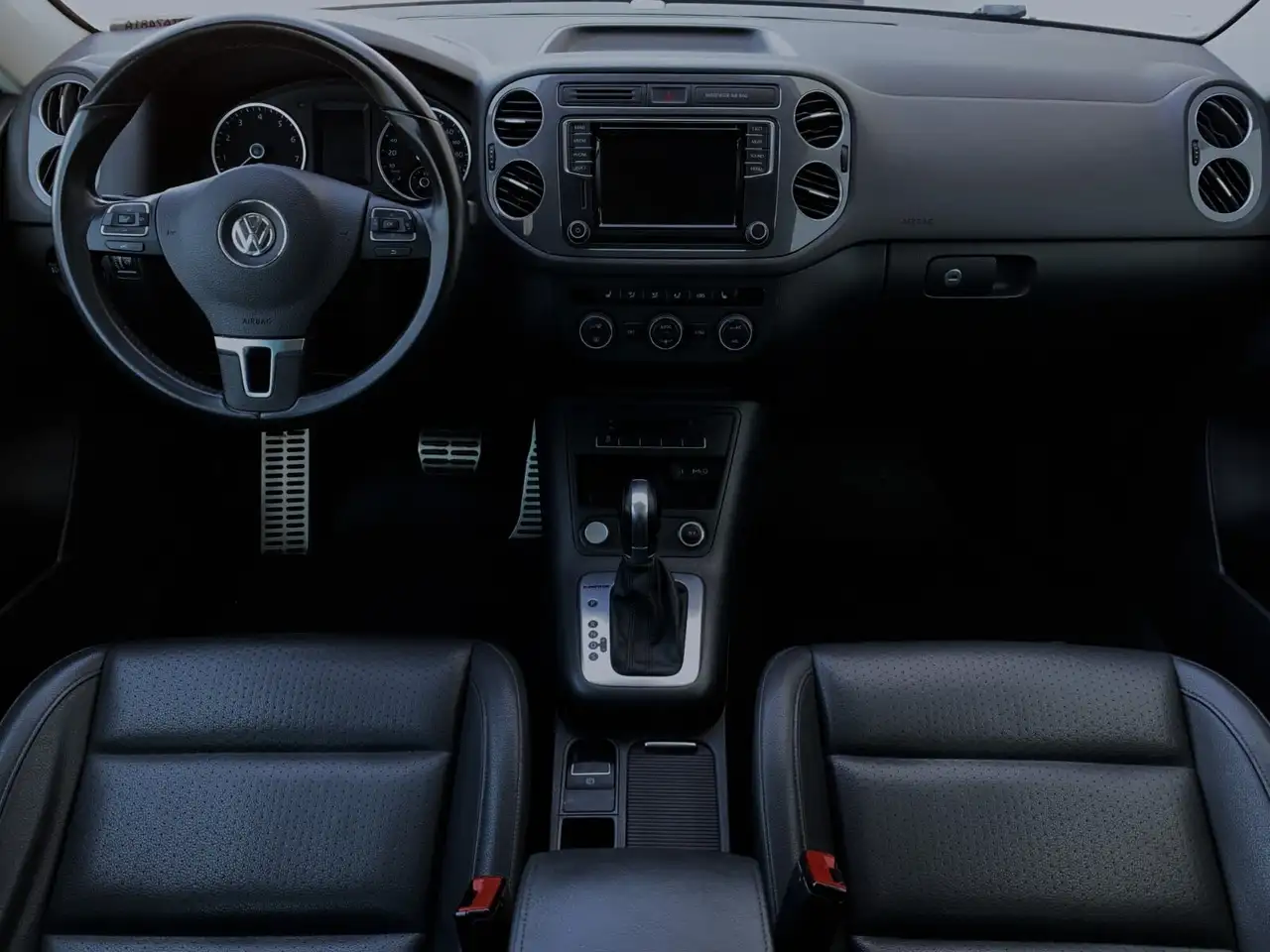 Volkswagen Tiguan снимка Volkswagen Tiguan