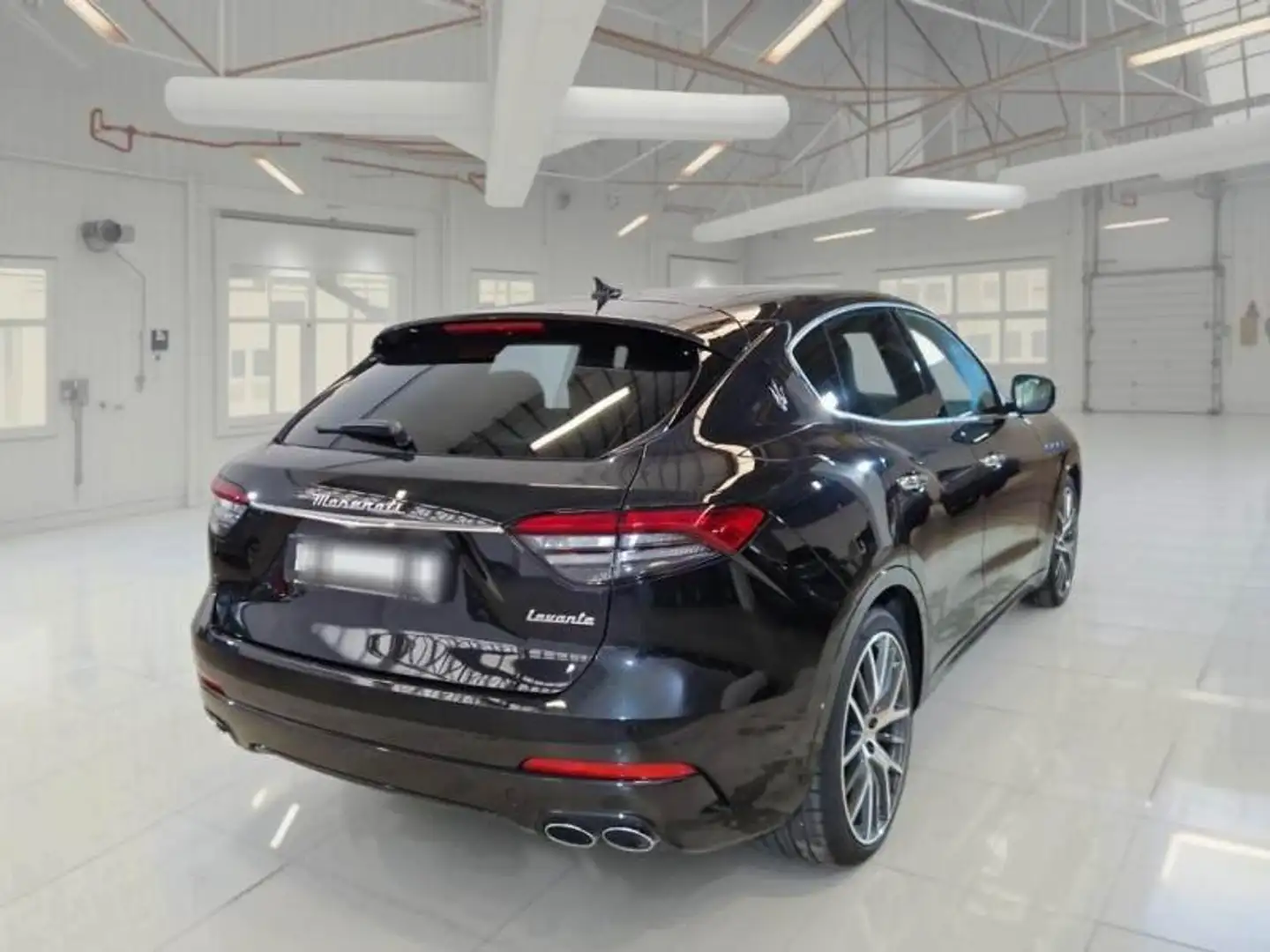 Maserati Levante LEVANTE 48V MHEV EXECUTIVE Q4 AUTO Zwart - 2