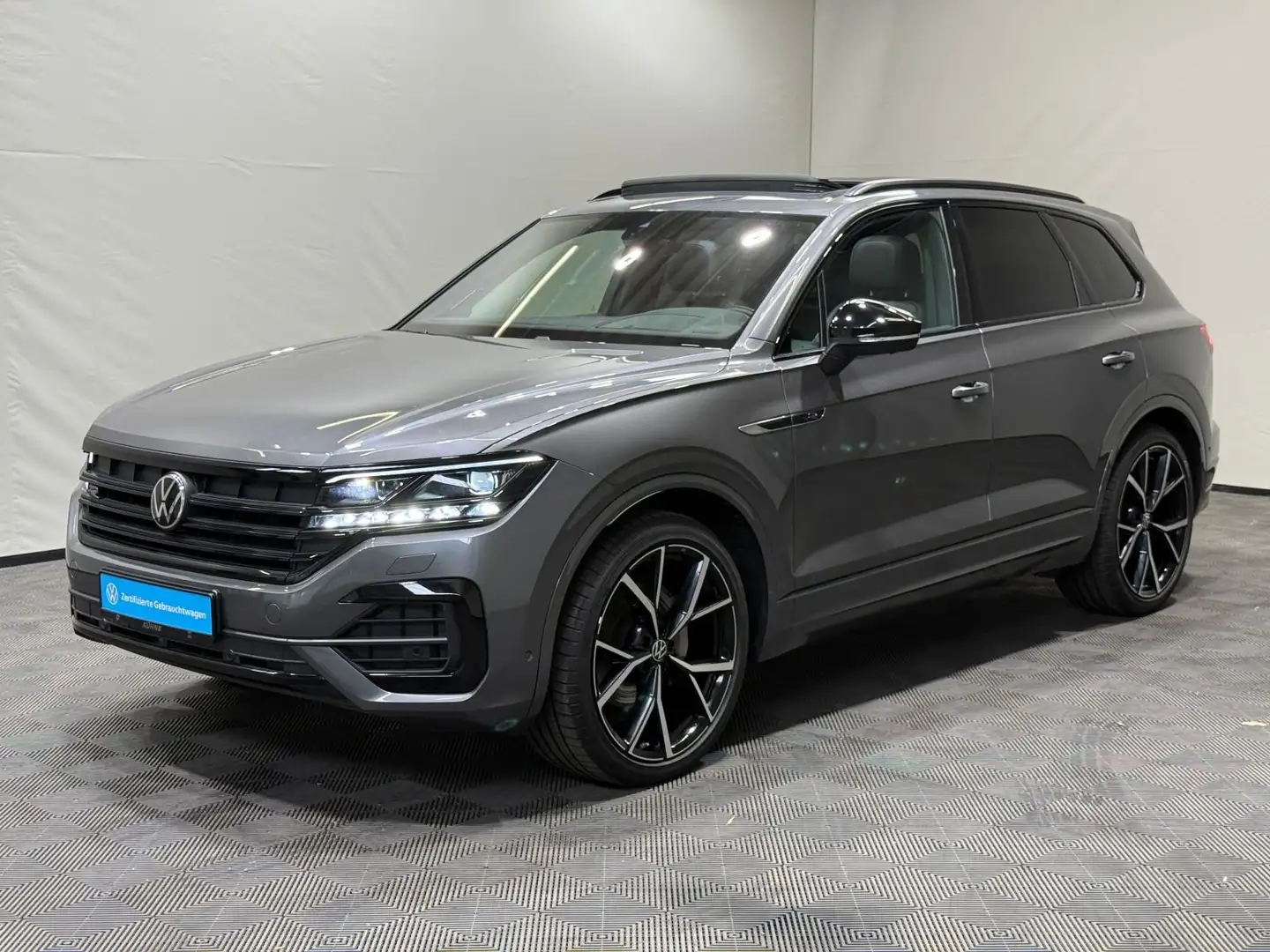 Volkswagen Touareg R-Line 3.0 TDI | MATRIX NAVI PANO AHK Grau - 2