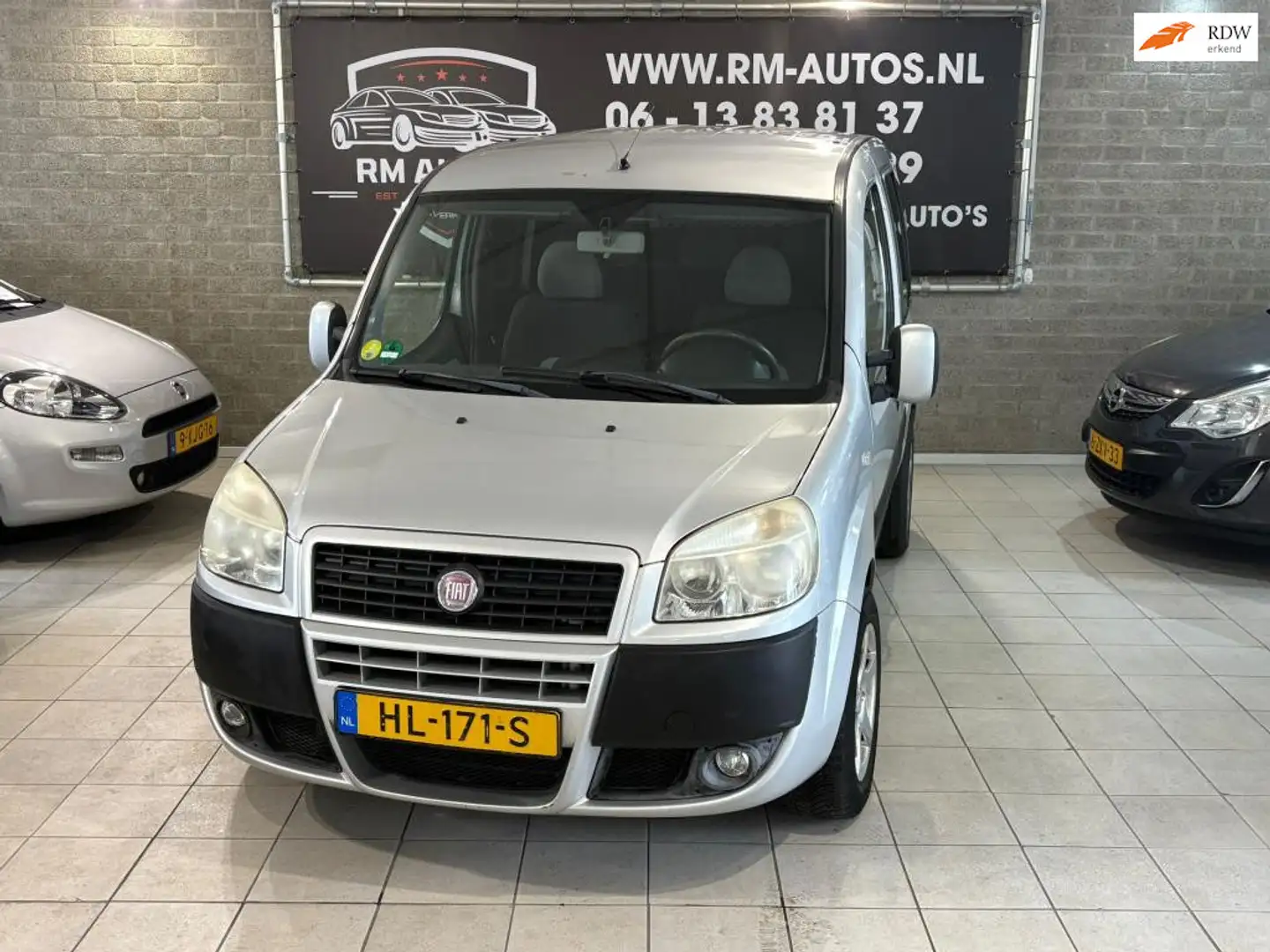 Fiat Doblo 1.4 Active Grijs - 1