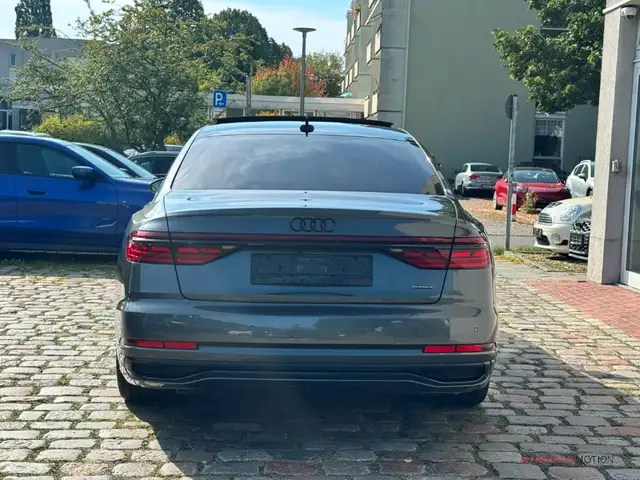 Audi A8 view 5