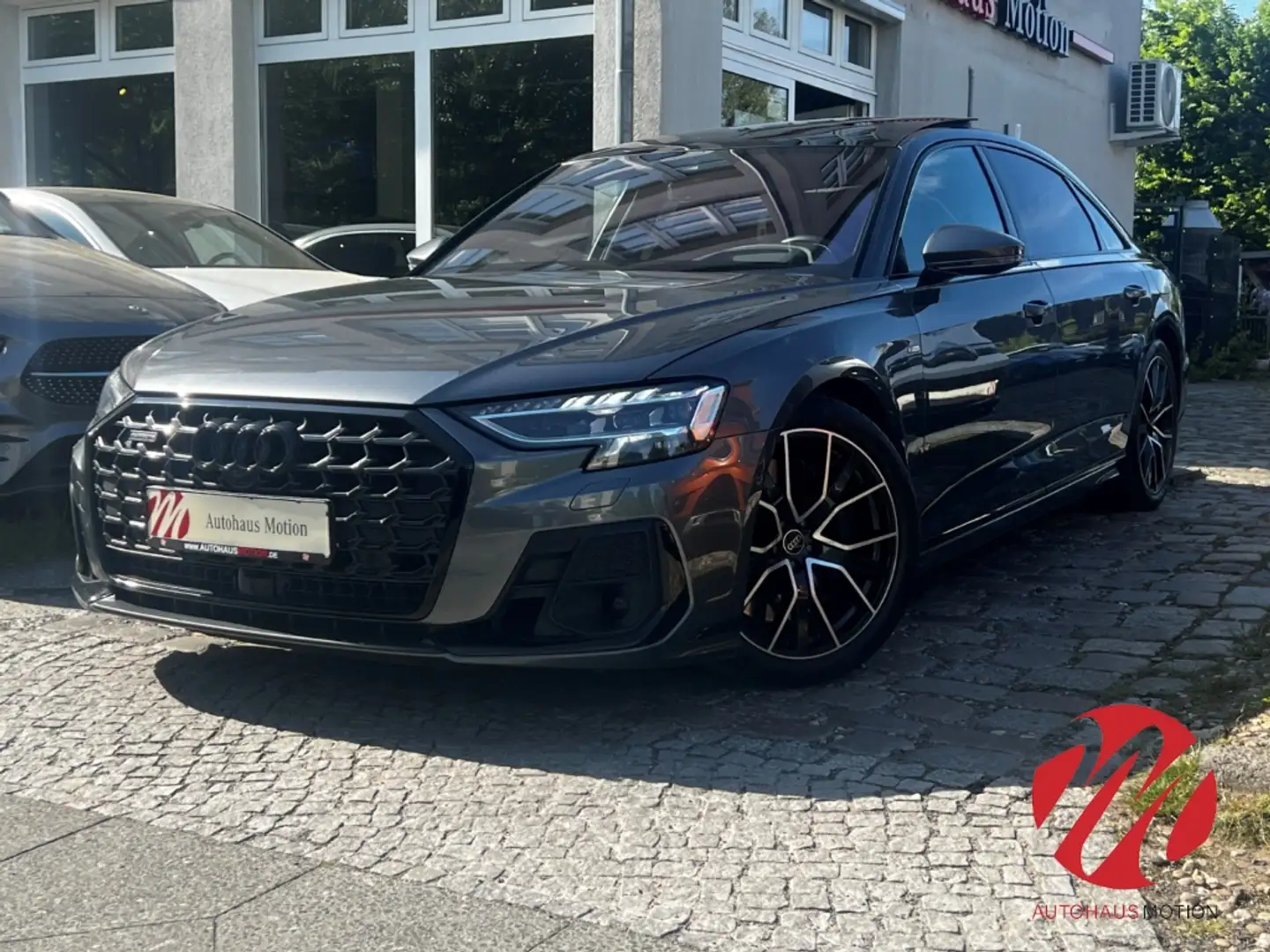 Audi A8 60 TFSI e L quattro 3x S-Line FIRST-CLASS BLACK Grau - 2