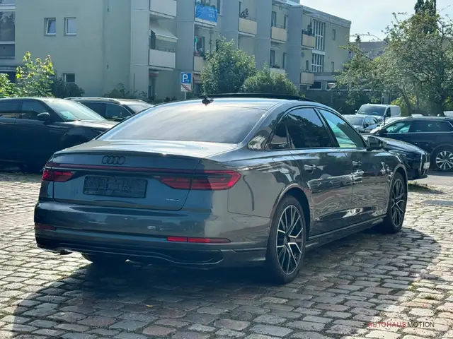 Audi A8 view 4