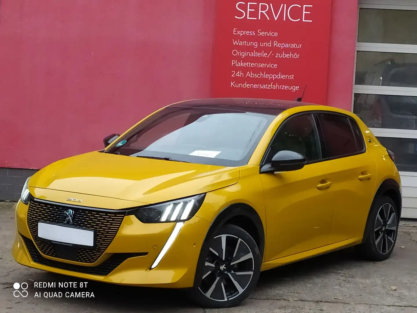 Peugeot 208 e- GT Pack *Kamera*Glasdach* Gelb - 1