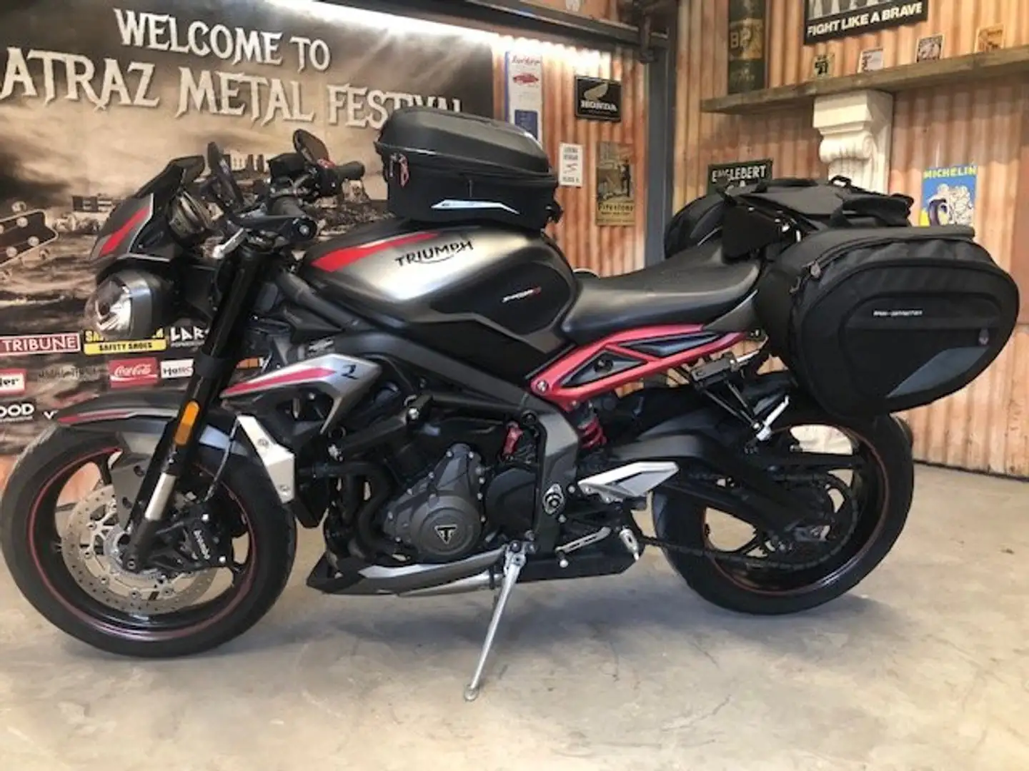 Triumph Street Triple 765 - 2