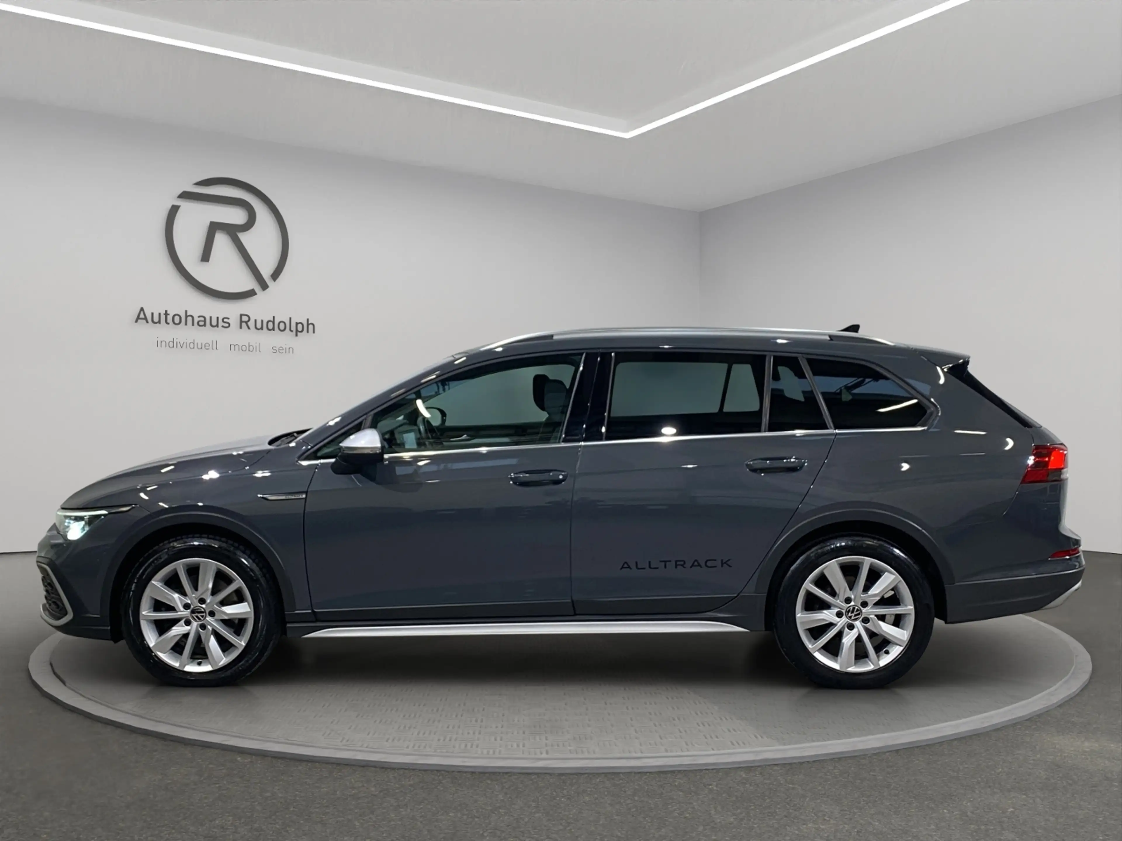 Volkswagen Golf Variant VIII Var. 2.0 TDI 4Motion DSG Alltrack — photo 15