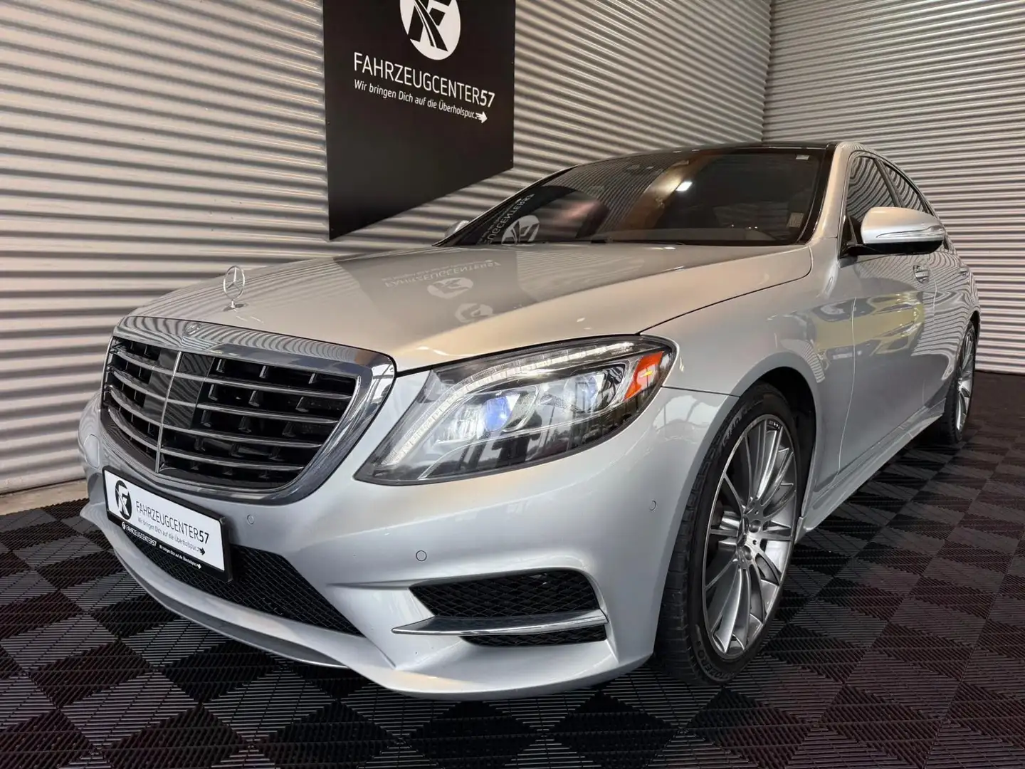 Mercedes-Benz S 550 4MATIC/ BURMESTER/PANO/ACC/TV/360° Silber - 2