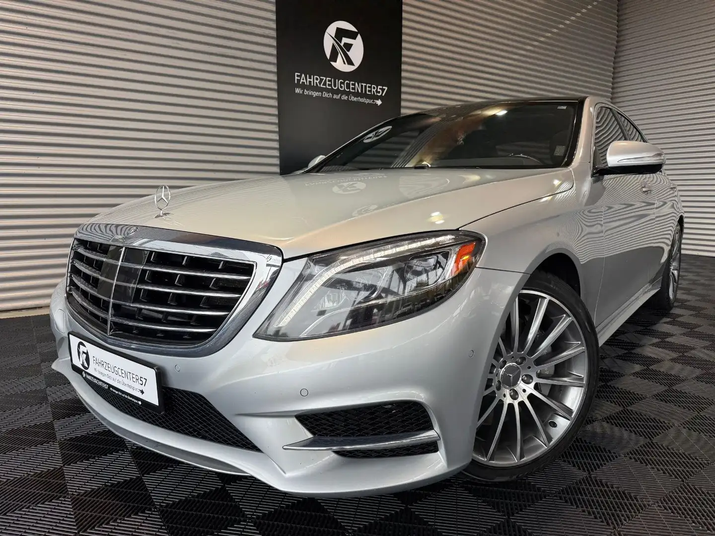 Mercedes-Benz S 550 4MATIC/ BURMESTER/PANO/ACC/TV/360° Silber - 1
