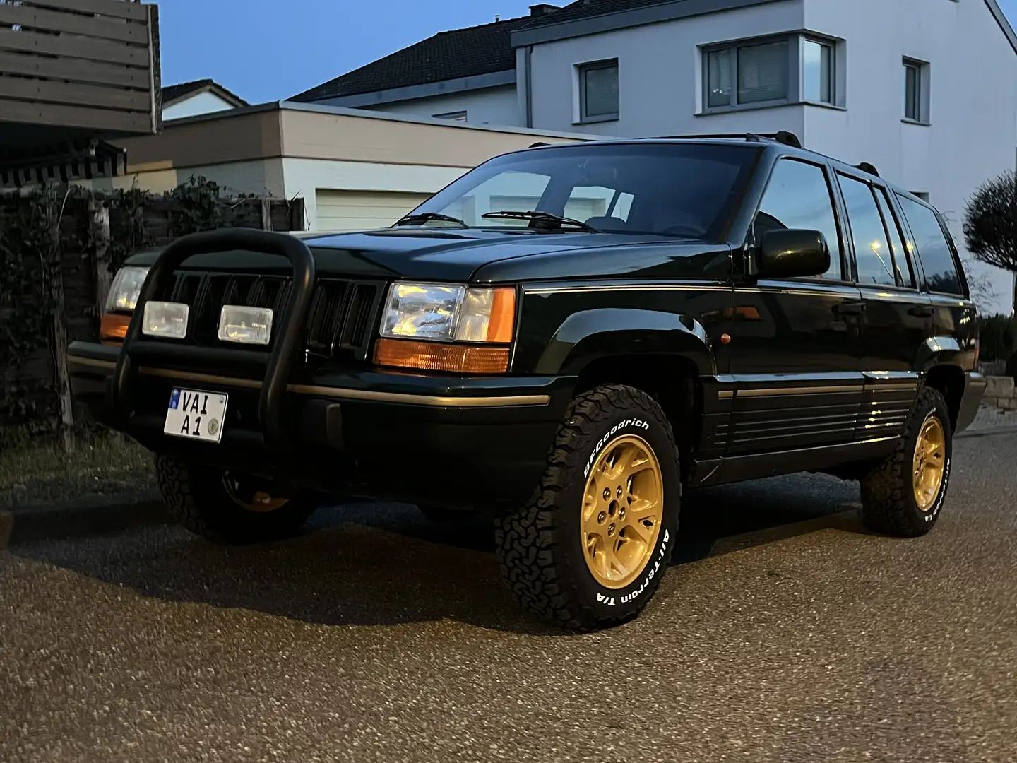 Jeep Grand Cherokee 5.2 Limited - 1