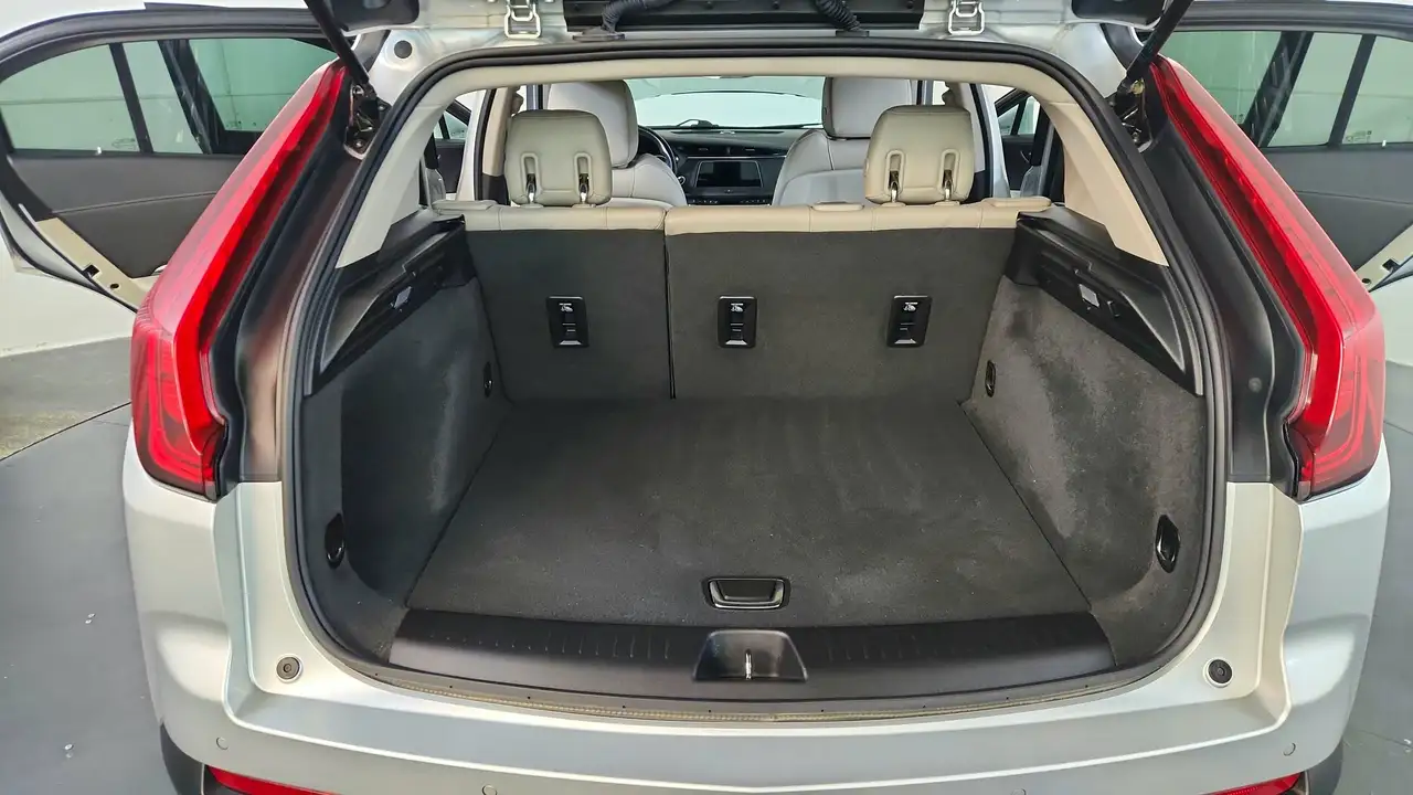 Cadillac XT4 снимка Cadillac XT4