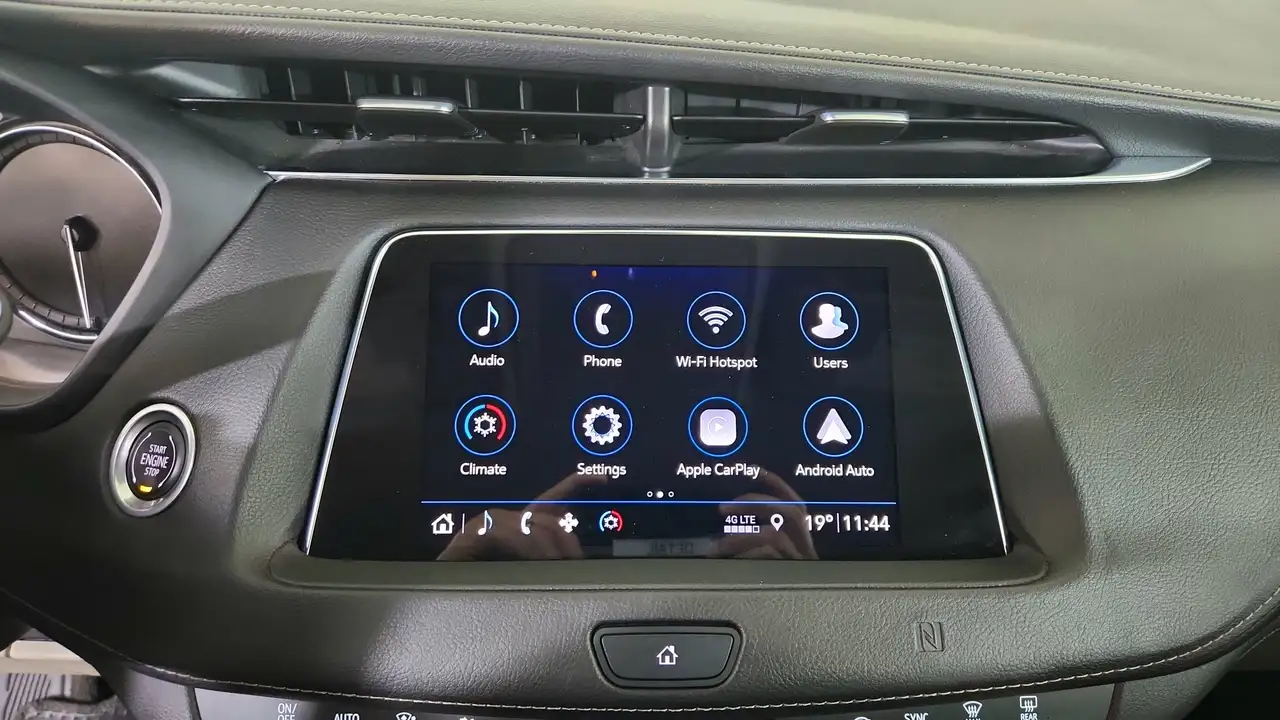 Cadillac XT4 снимка Cadillac XT4