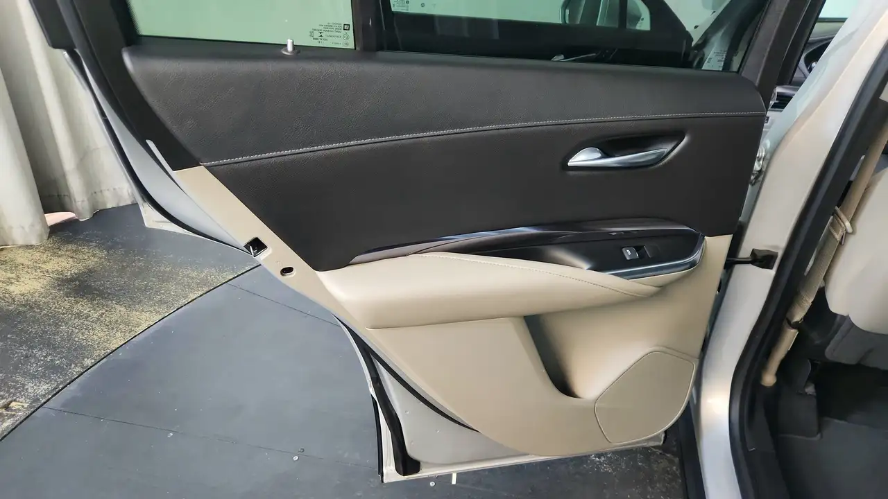 Cadillac XT4 снимка Cadillac XT4