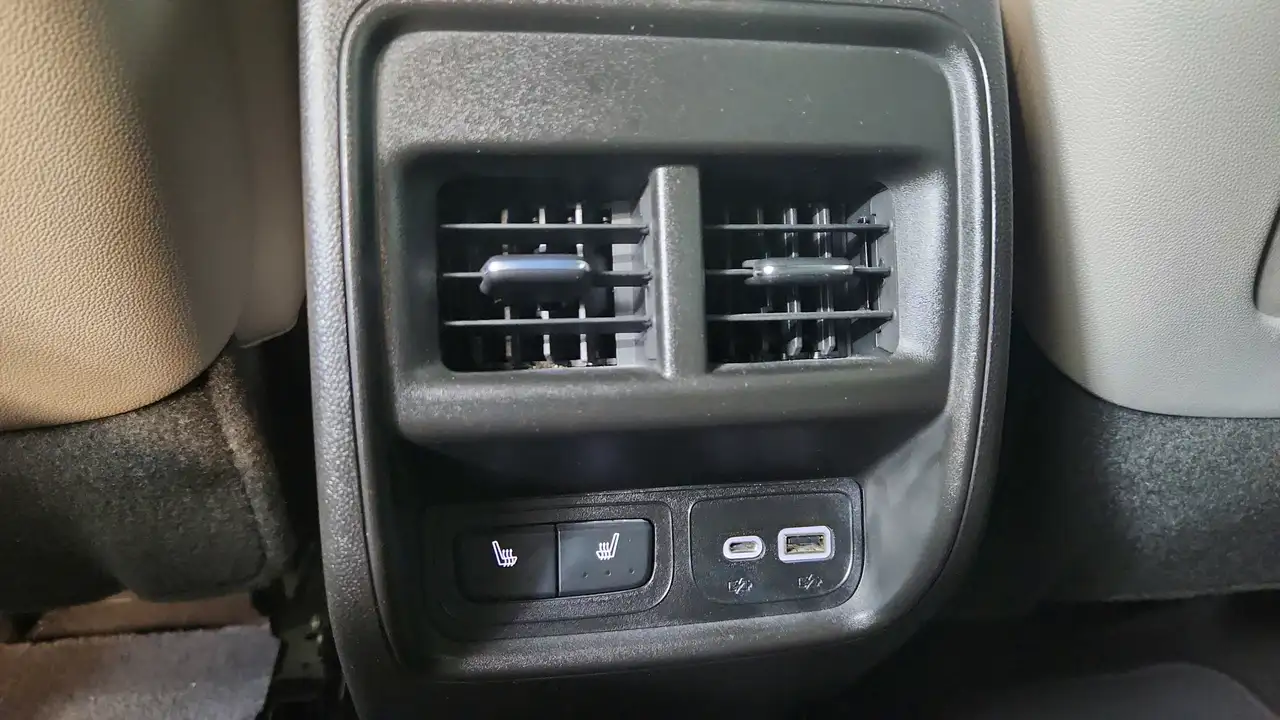 Cadillac XT4 снимка Cadillac XT4