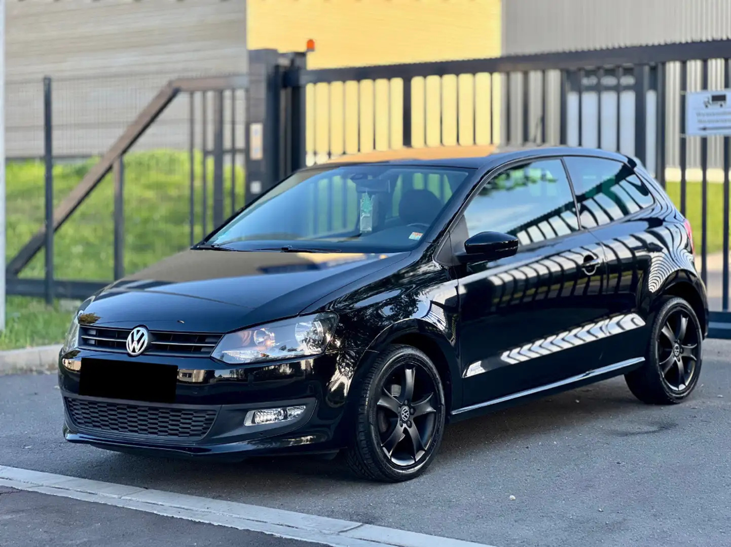 Volkswagen Polo Team Schwarz - 1
