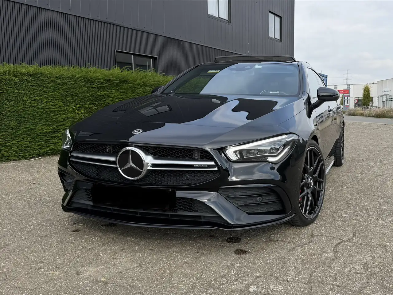 Mercedes-Benz CLA 35 AMG