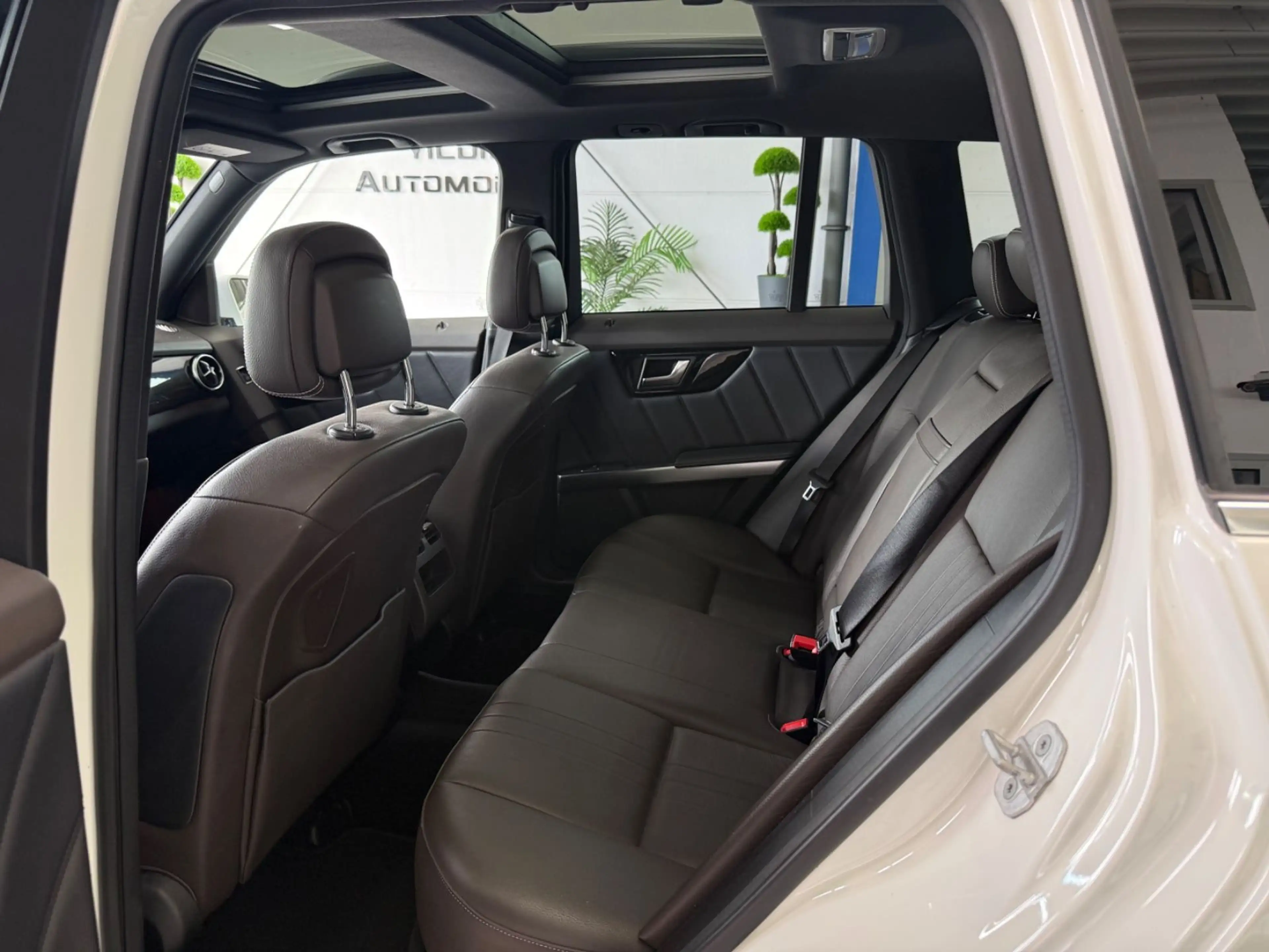 Mercedes-Benz GLK 220 CDI*4M*AUT*PAN*BI-XN*CAM*NAV*AHK*LED*TMP — photo 14