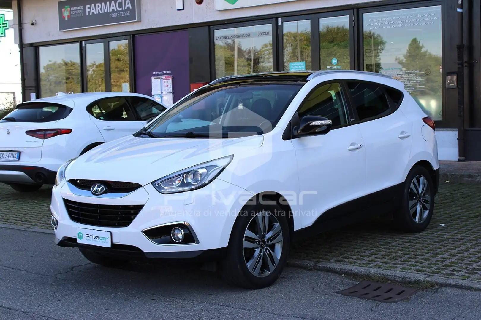 Hyundai iX35 ix35 1.7 CRDi 2WD Xpossible Bianco - 1