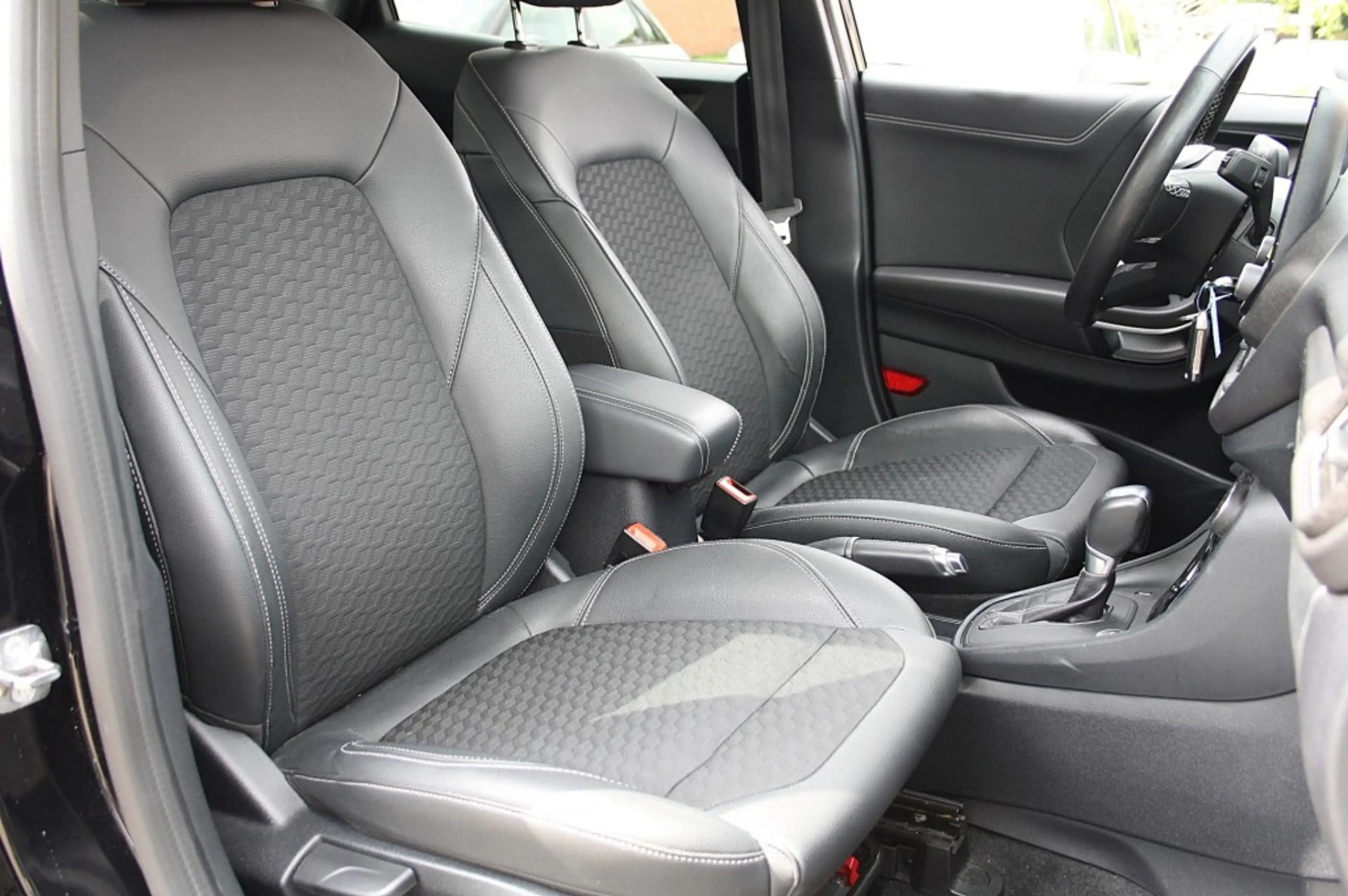 Ford Puma 1.0 EcoBoost Hybrid Titanium X / NAP / AUT. / Came — photo 11