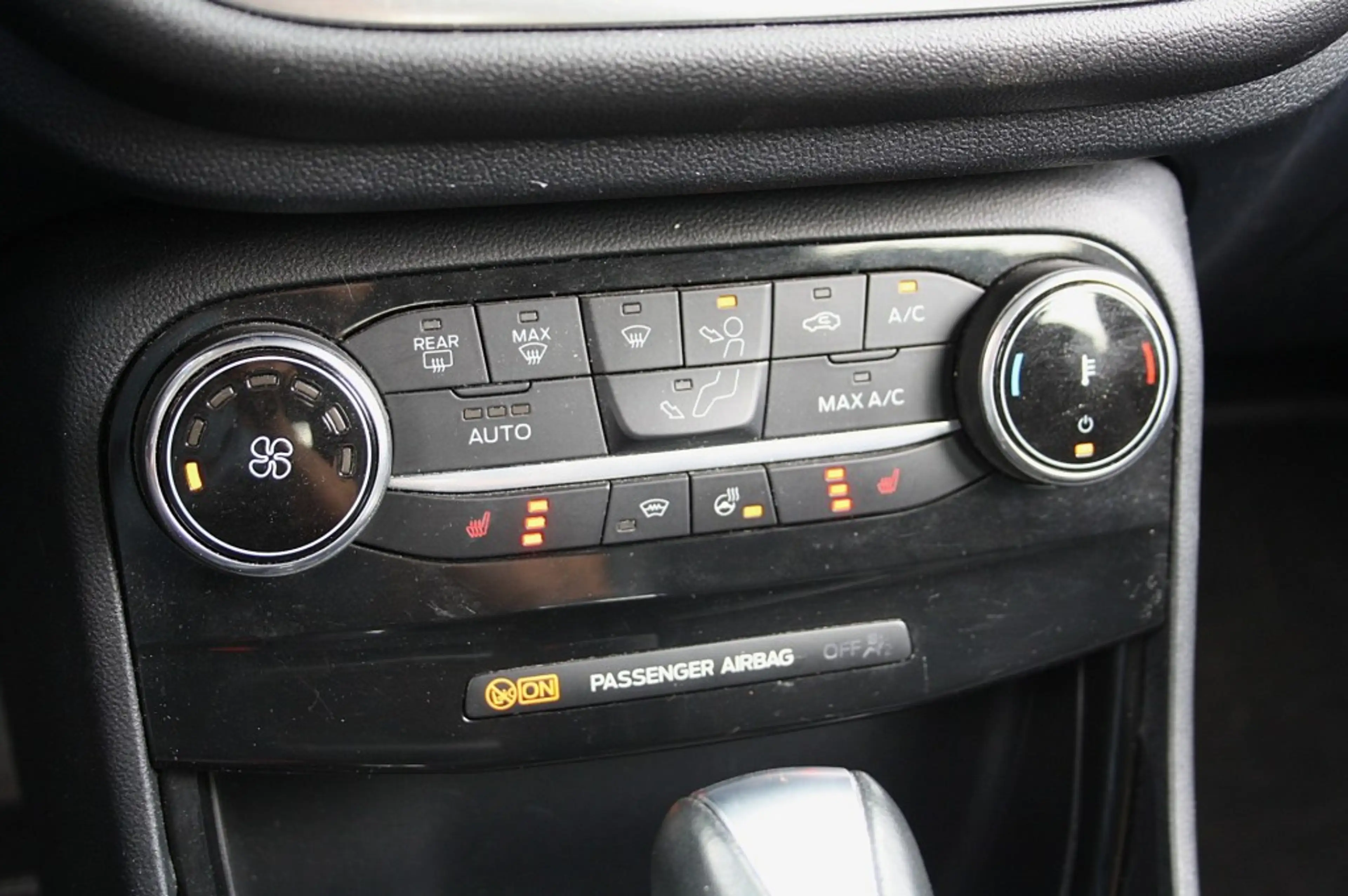 Ford Puma 1.0 EcoBoost Hybrid Titanium X / NAP / AUT. / Came — photo 14
