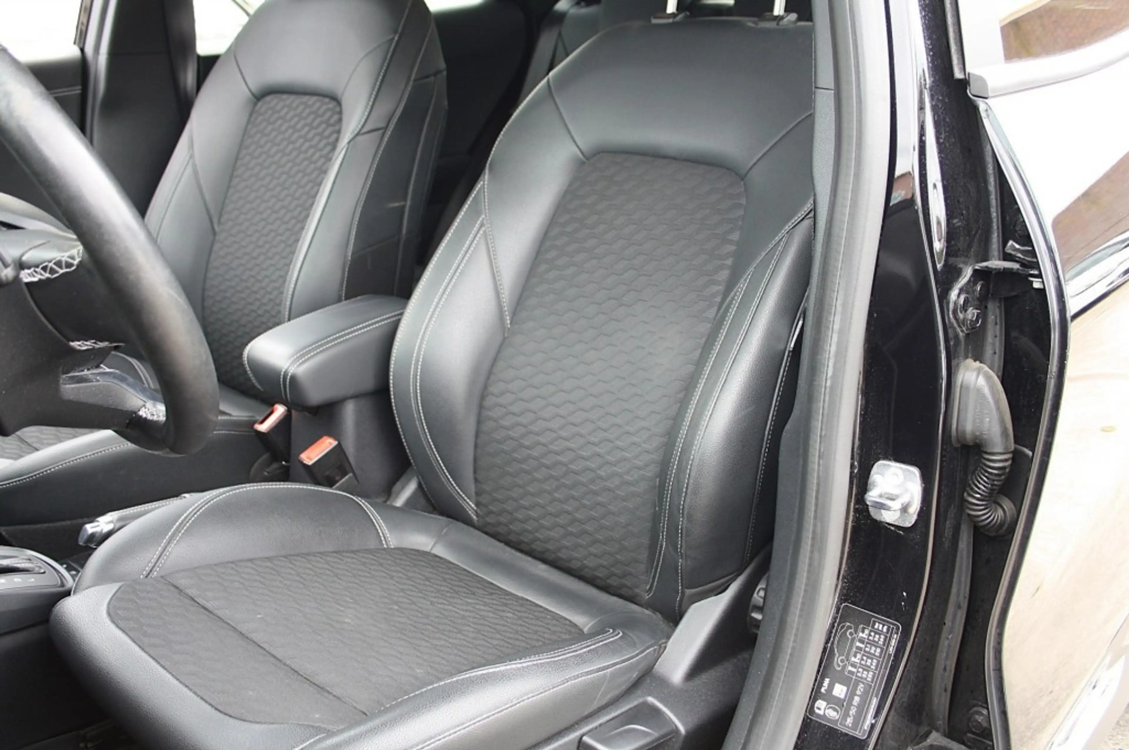 Ford Puma 1.0 EcoBoost Hybrid Titanium X / NAP / AUT. / Came — photo 9