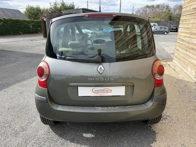 Renault Modus view 4