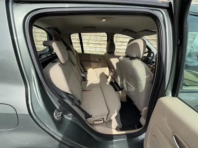 Renault Modus view 11