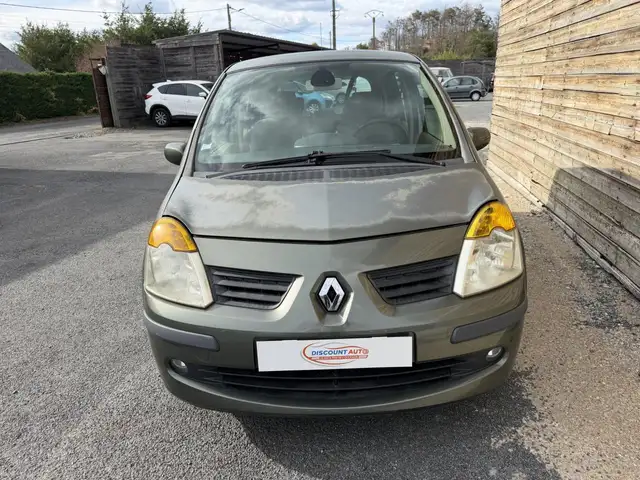 Renault Modus view 10