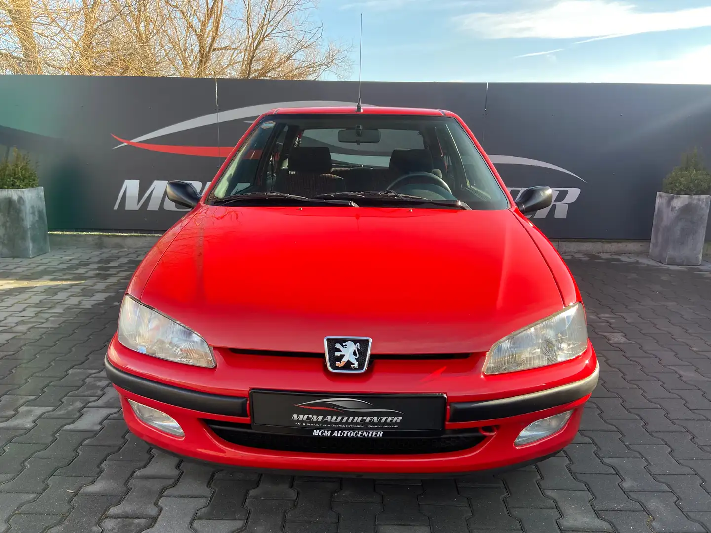 Peugeot 106 Style 1.Hand, sehr guter Zustand Rojo - 2