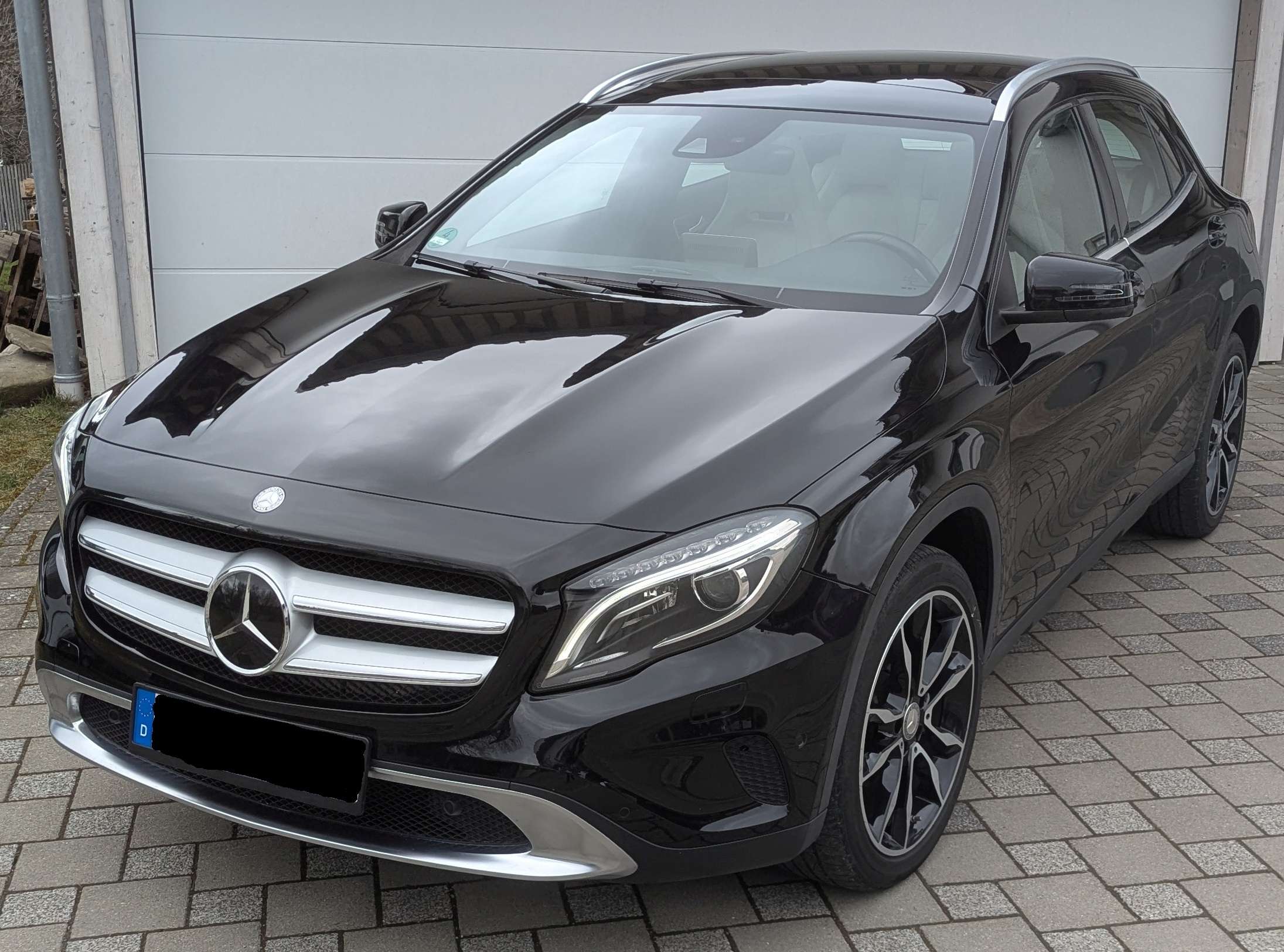 Second hand Mercedes Benz Gla-Class 200