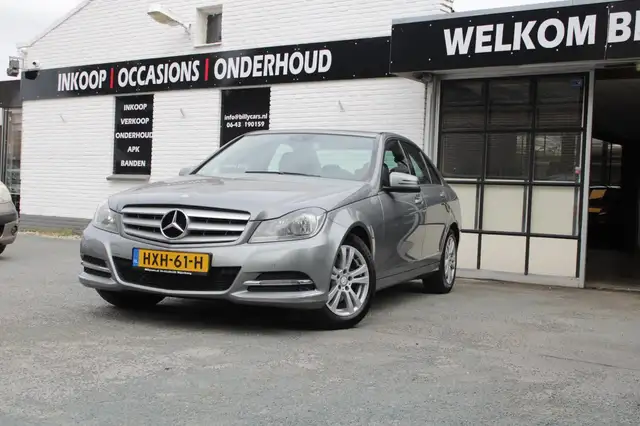 Mercedes-Benz C 200 Avantgarde Automaat / Navi / APK nieuw / CruiseCon