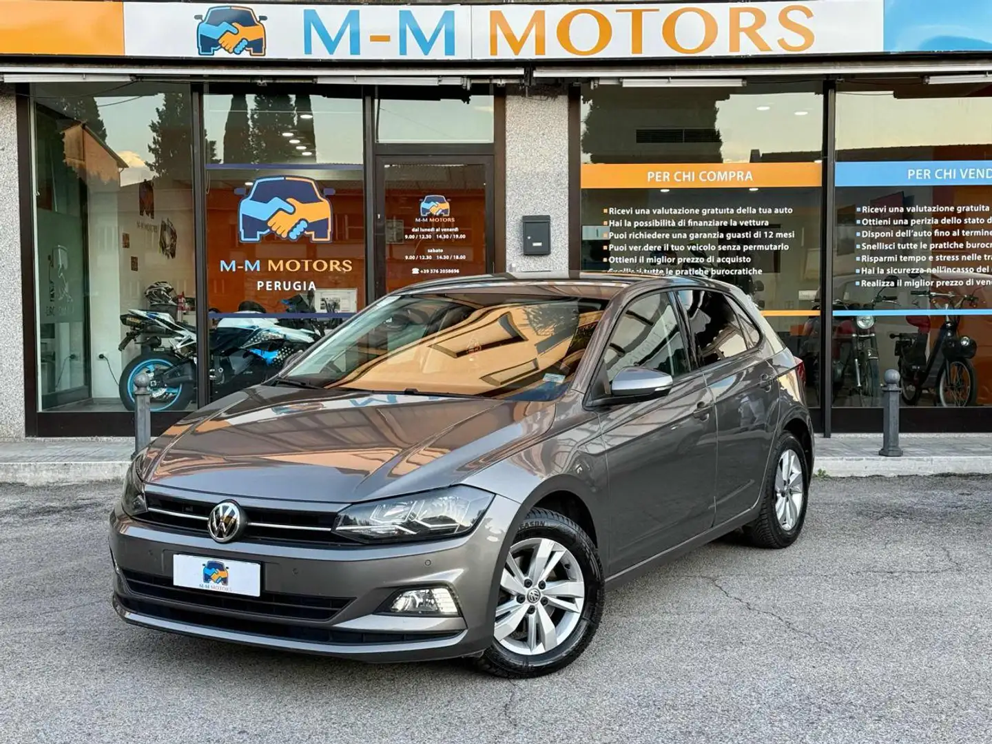 Volkswagen Polo Business 1.6 TDI 5p. Comfortline BlueMotion Tech. Gris - 1