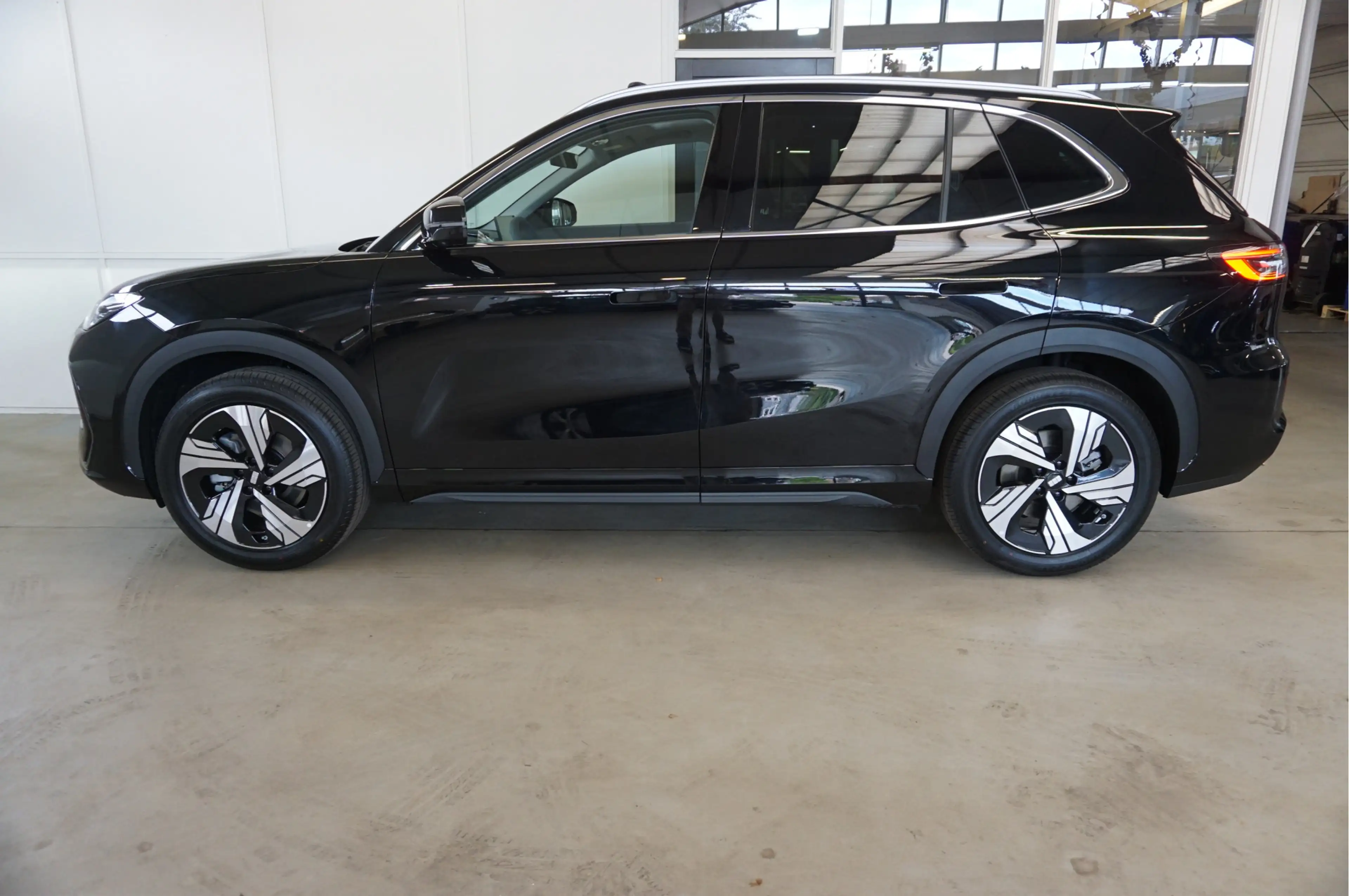 Geely E5 Max+ 68 kWh Bomvol luxe opties. Nieuw Prijs € 43.5 — photo 14