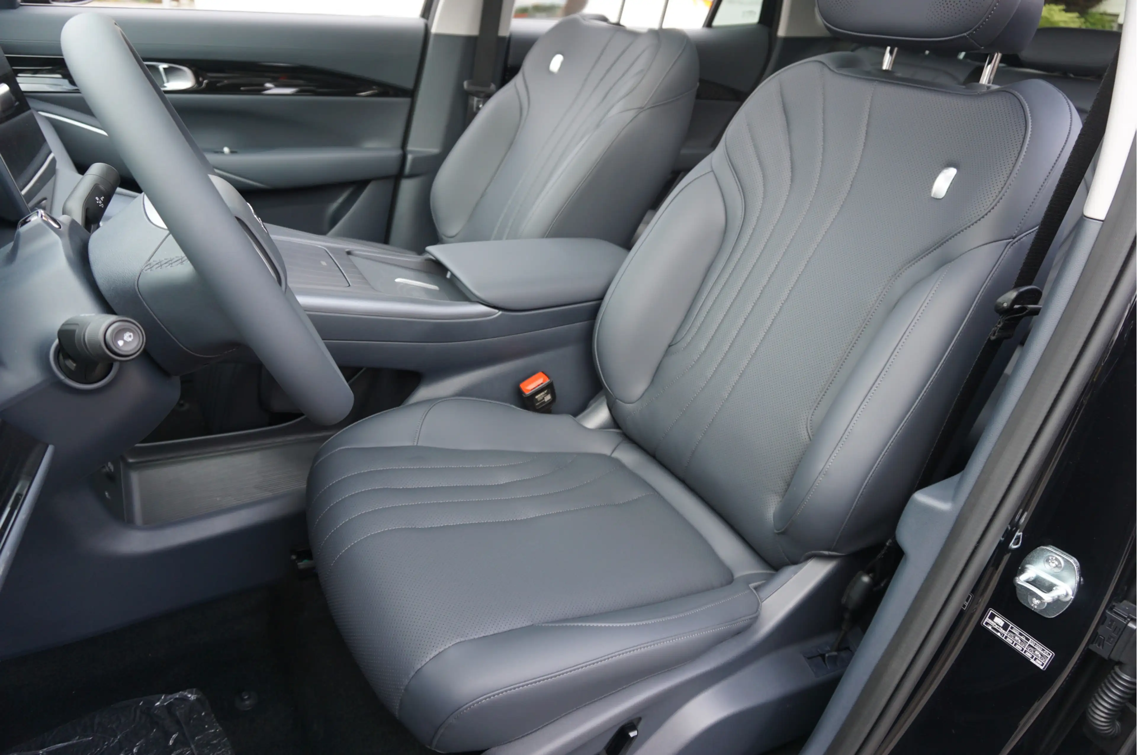 Geely E5 Max+ 68 kWh Bomvol luxe opties. Nieuw Prijs € 43.5 — photo 7