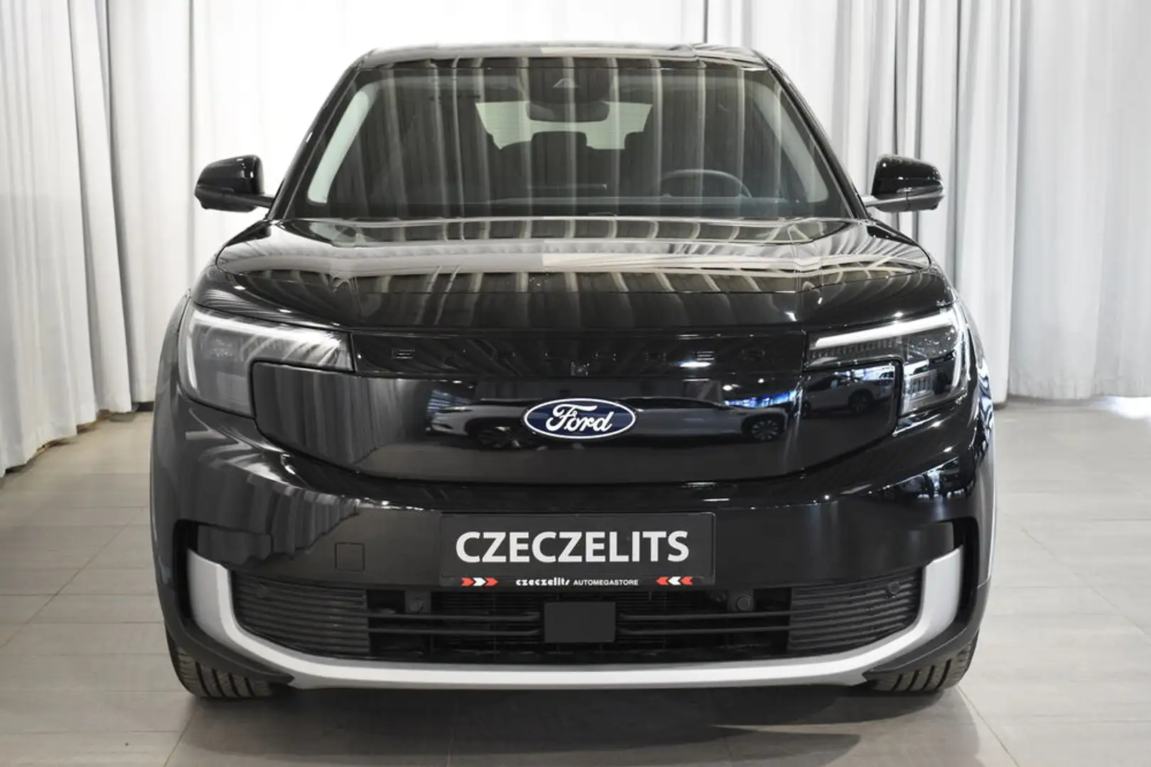 Ford Explorer RWD Ext. Range Schwarz - 2