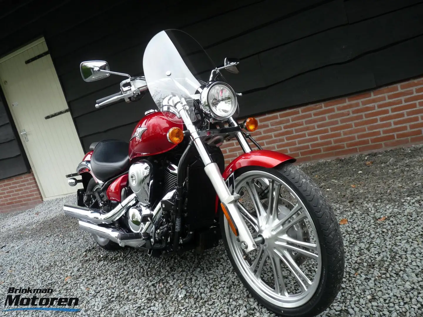 Kawasaki VN 900 Custom Rojo - 2