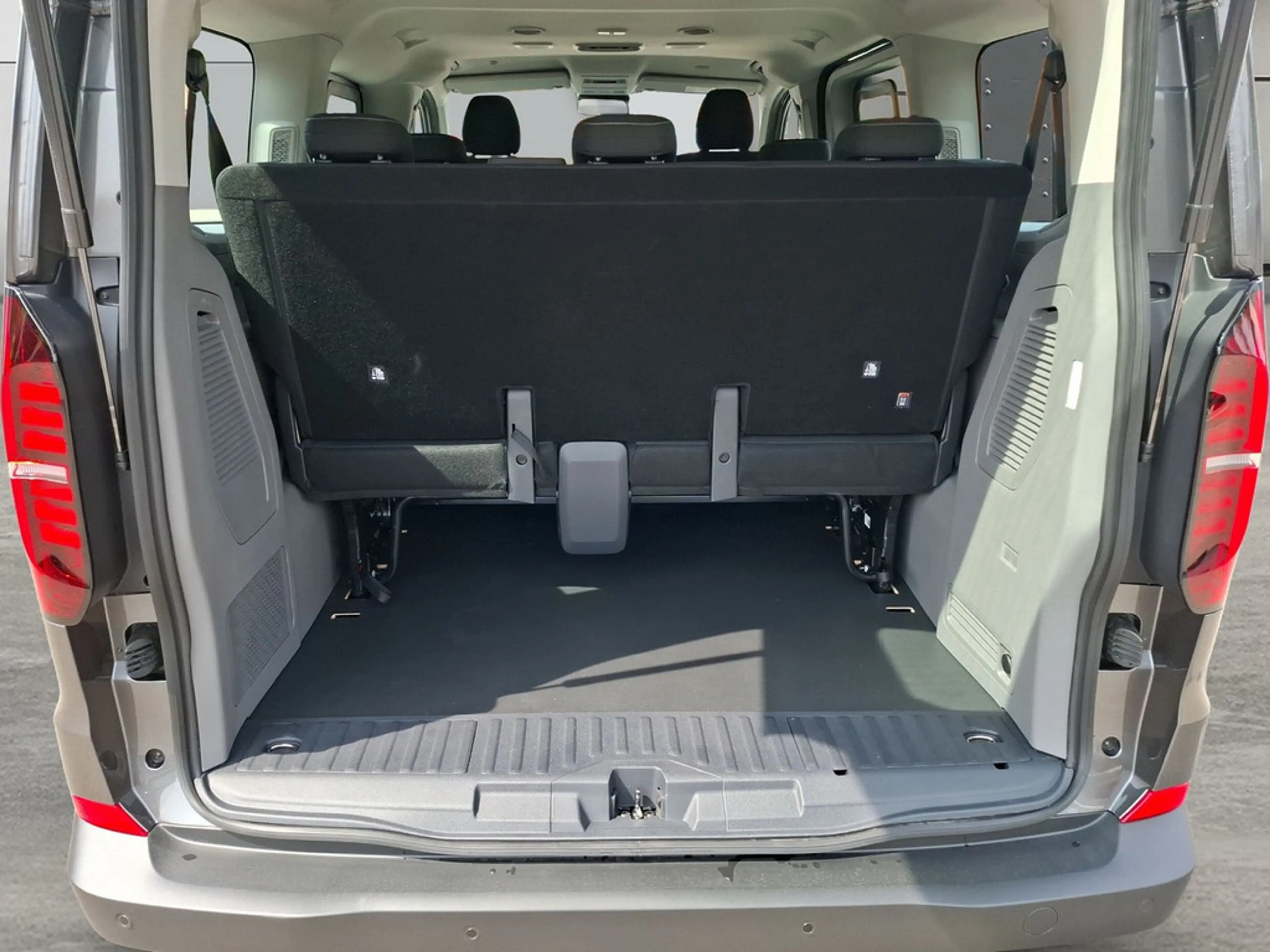 Volkswagen T7 Caravelle 2.0 TDI KR*8 SITZE***TOP-EXTRAS*** Klima — photo 9
